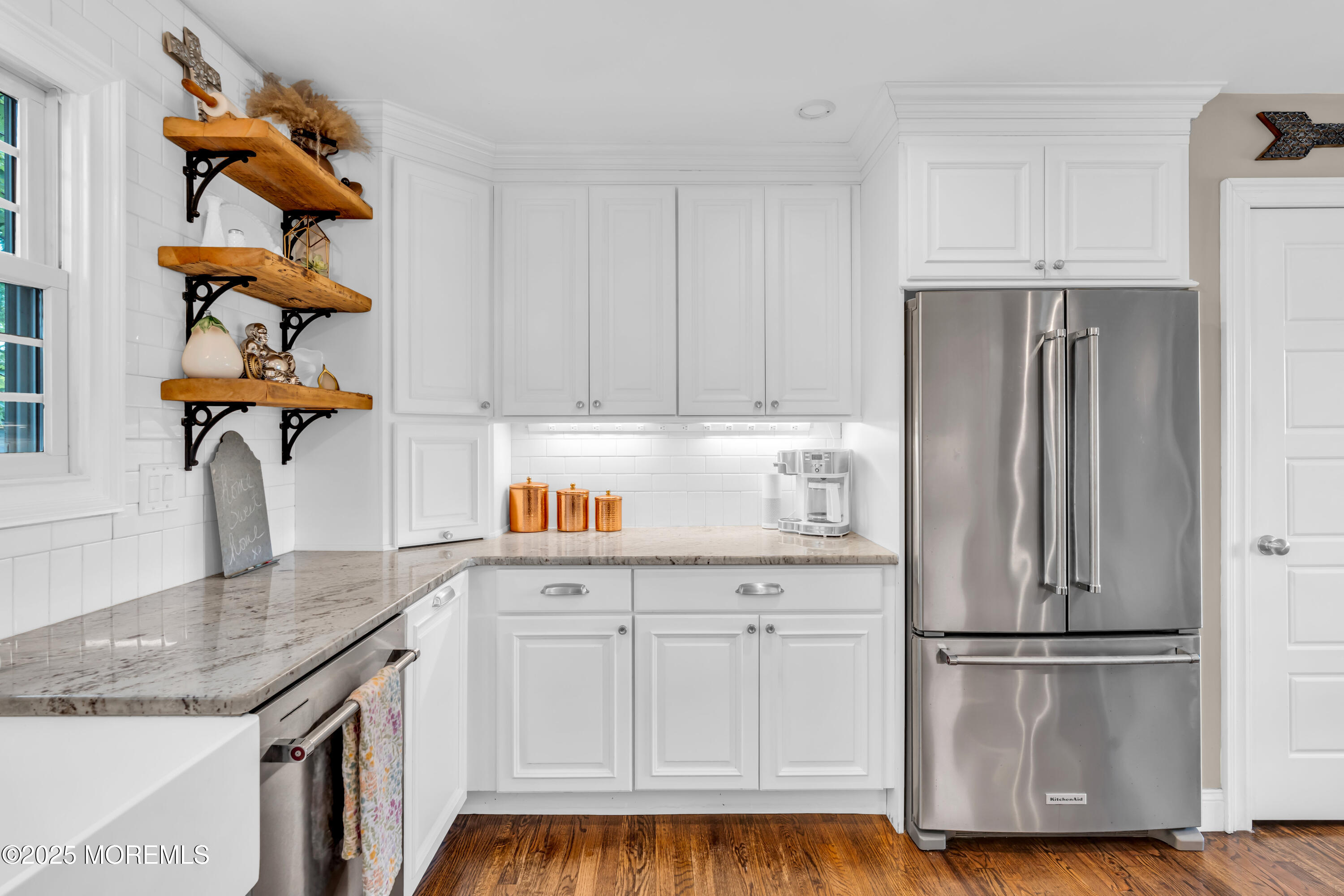 186 Lohsen Avenue, Belford, NJ, 07718 image 22
