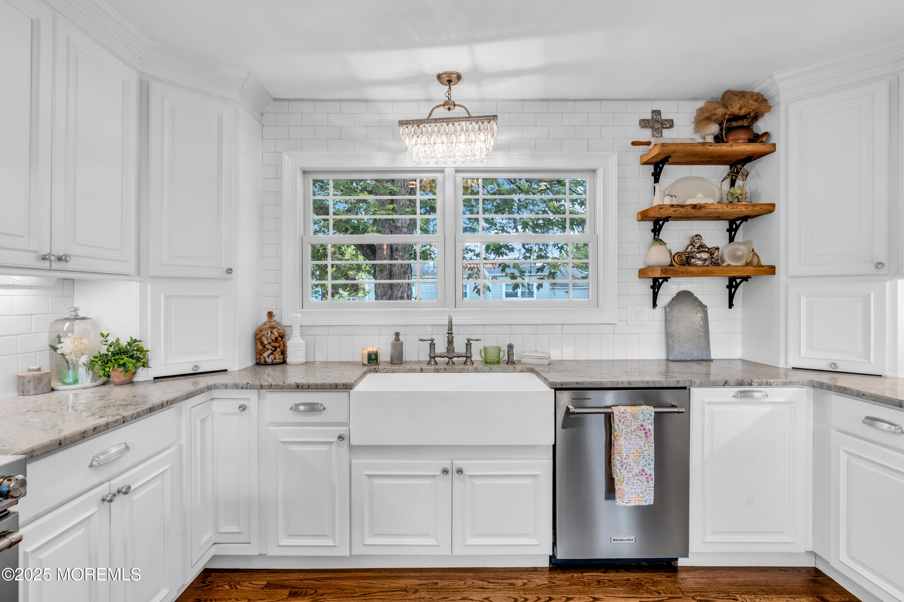 186 Lohsen Avenue, Belford, NJ, 07718 image 23