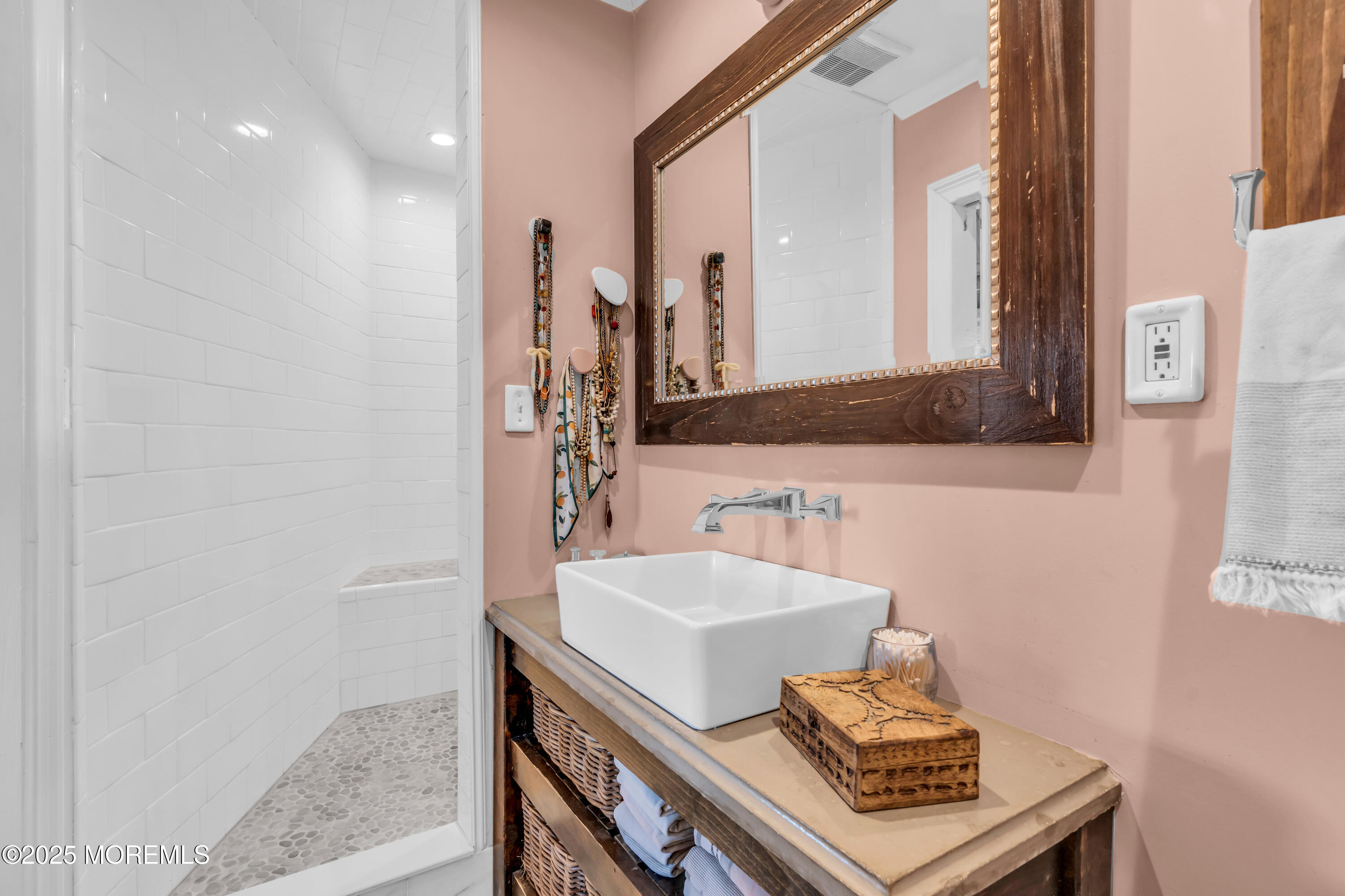 186 Lohsen Avenue, Belford, NJ, 07718 image 36