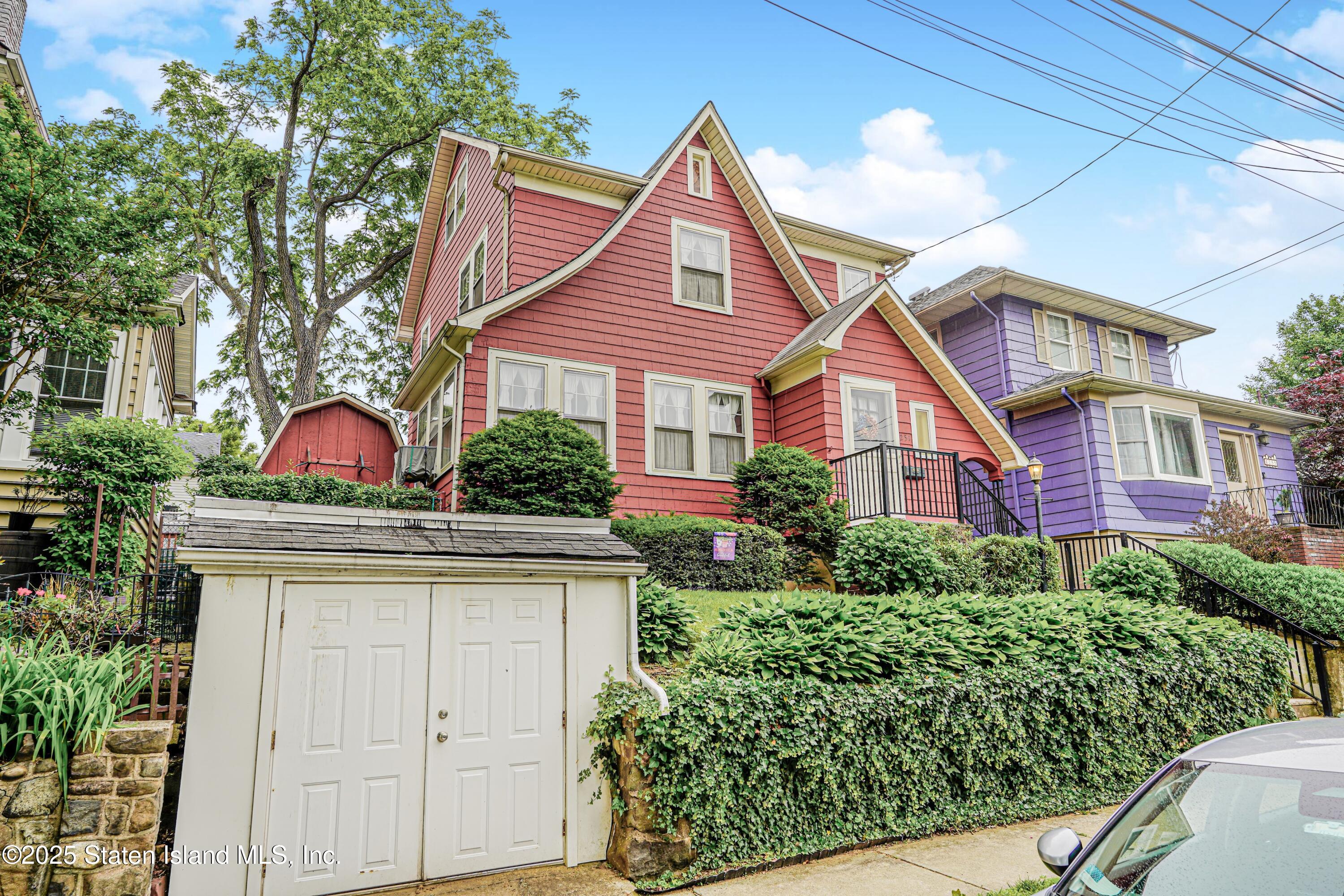 251 St. John Avenue Image 4