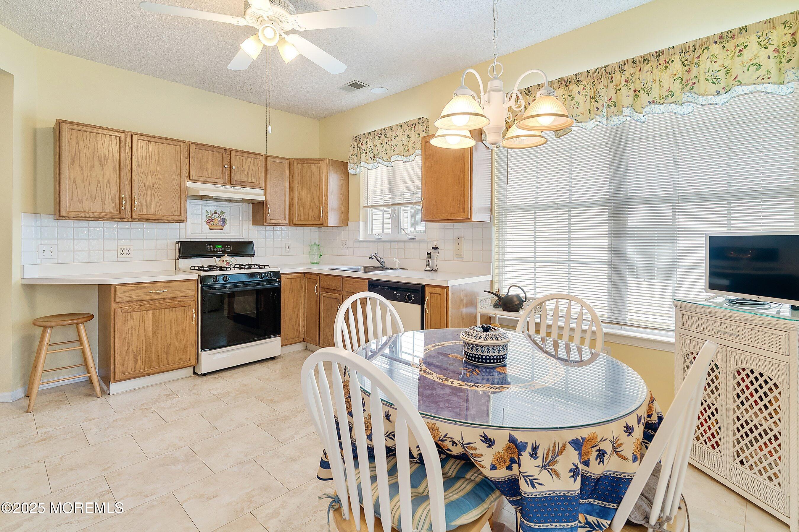 10 Sunflower Lane, Brick, NJ, 08724 image 13