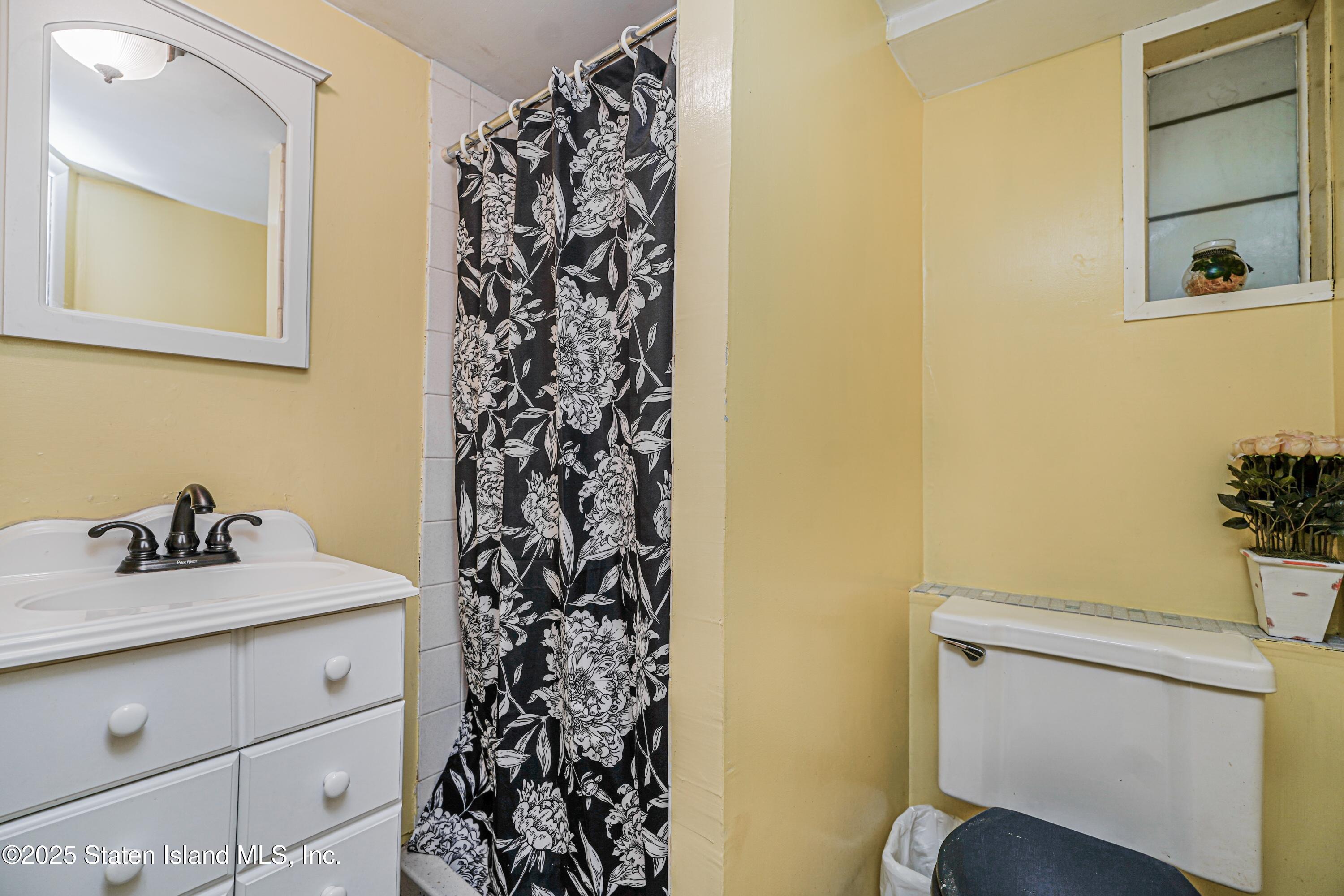 251 St. John Avenue, Staten Island, NY, 10314 image 42