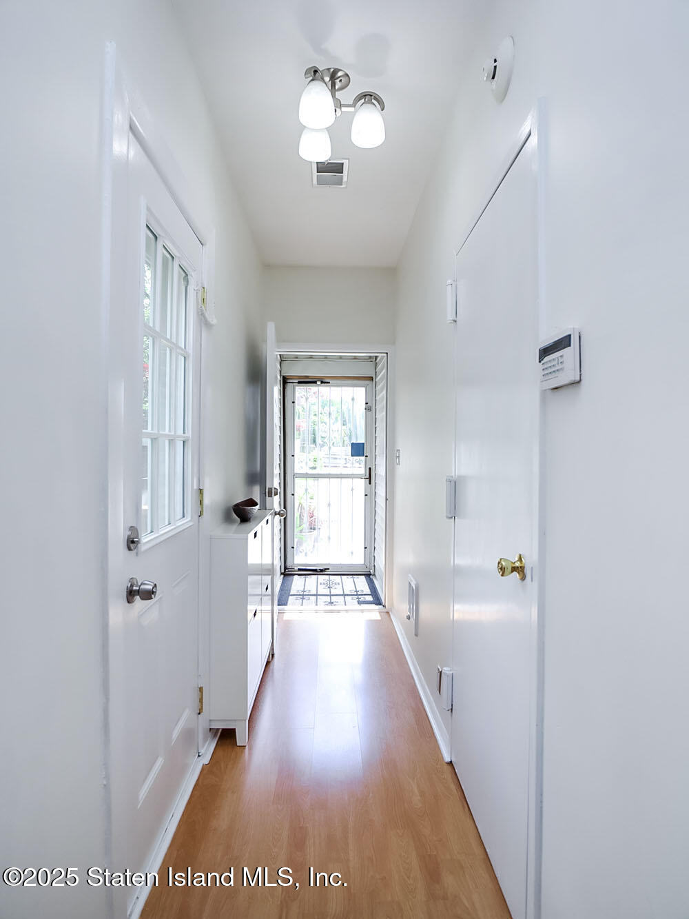 5 Greaves Avenue Image 3