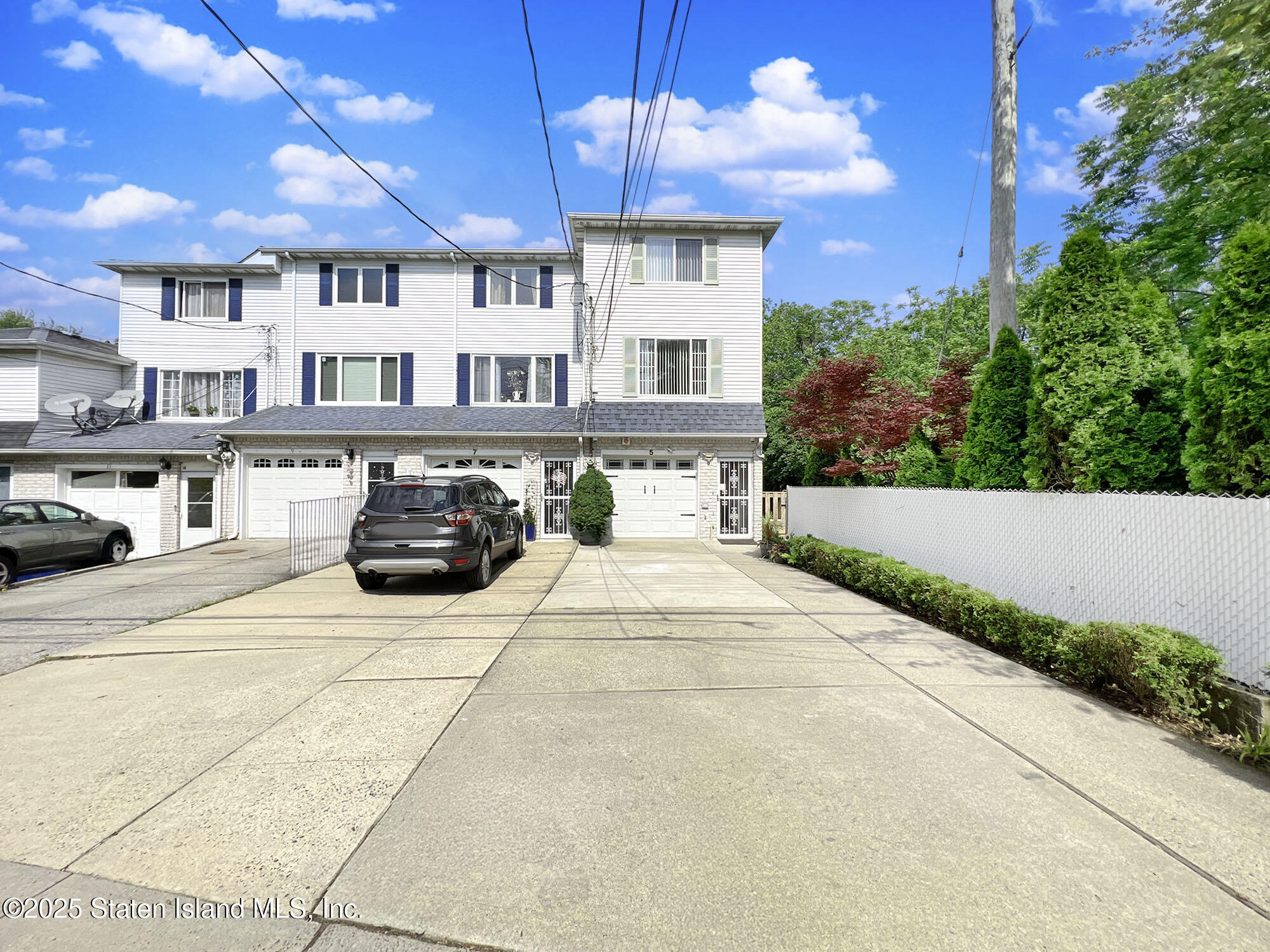 5 Greaves Avenue Image 1