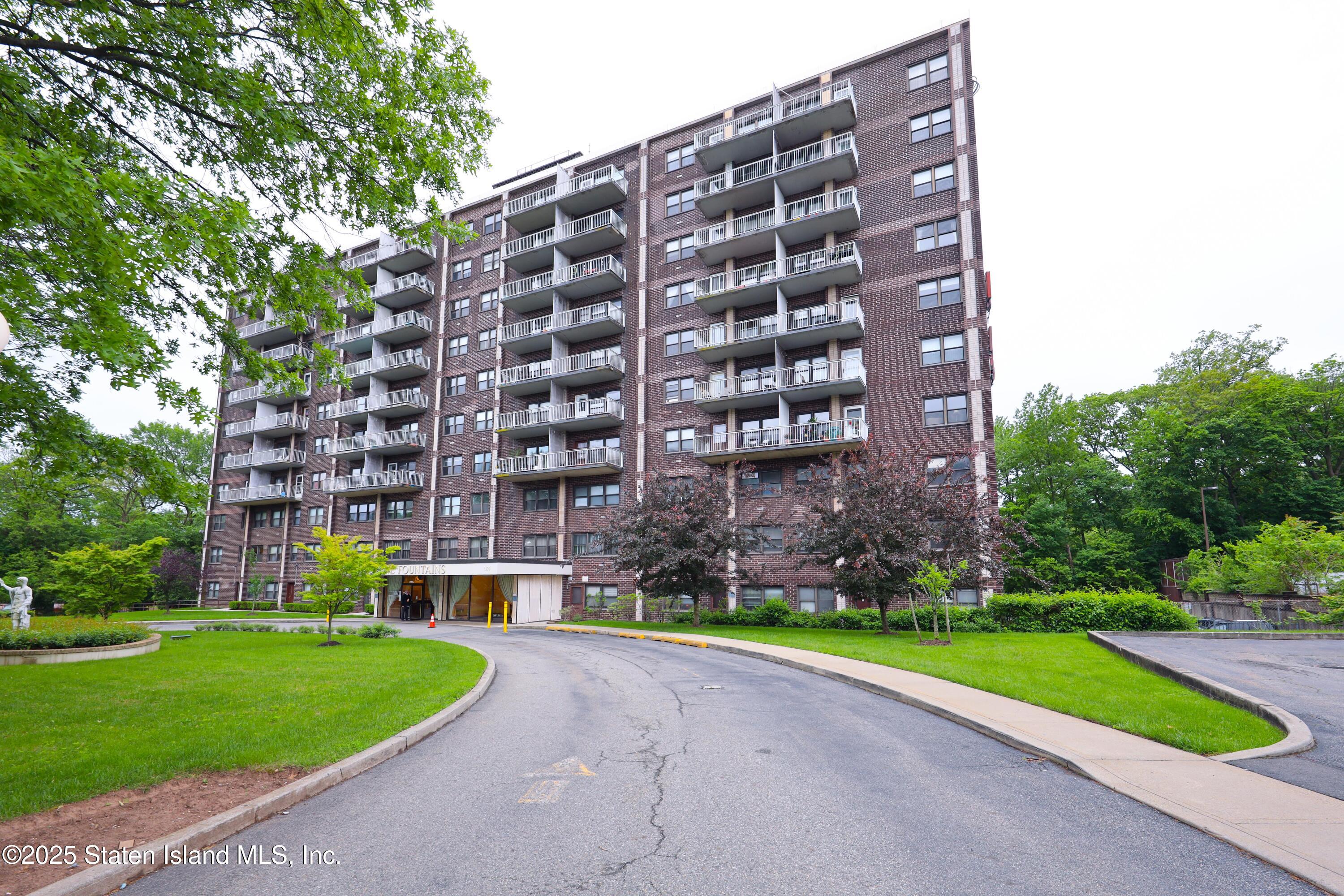 1100 Clove Road 3c Image 2