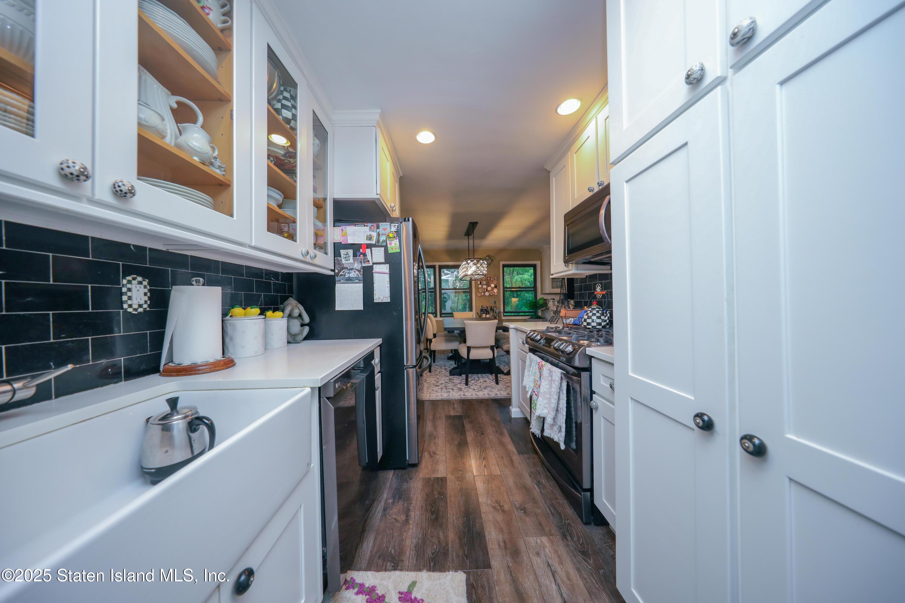 1100 Clove Road 3c Image 1
