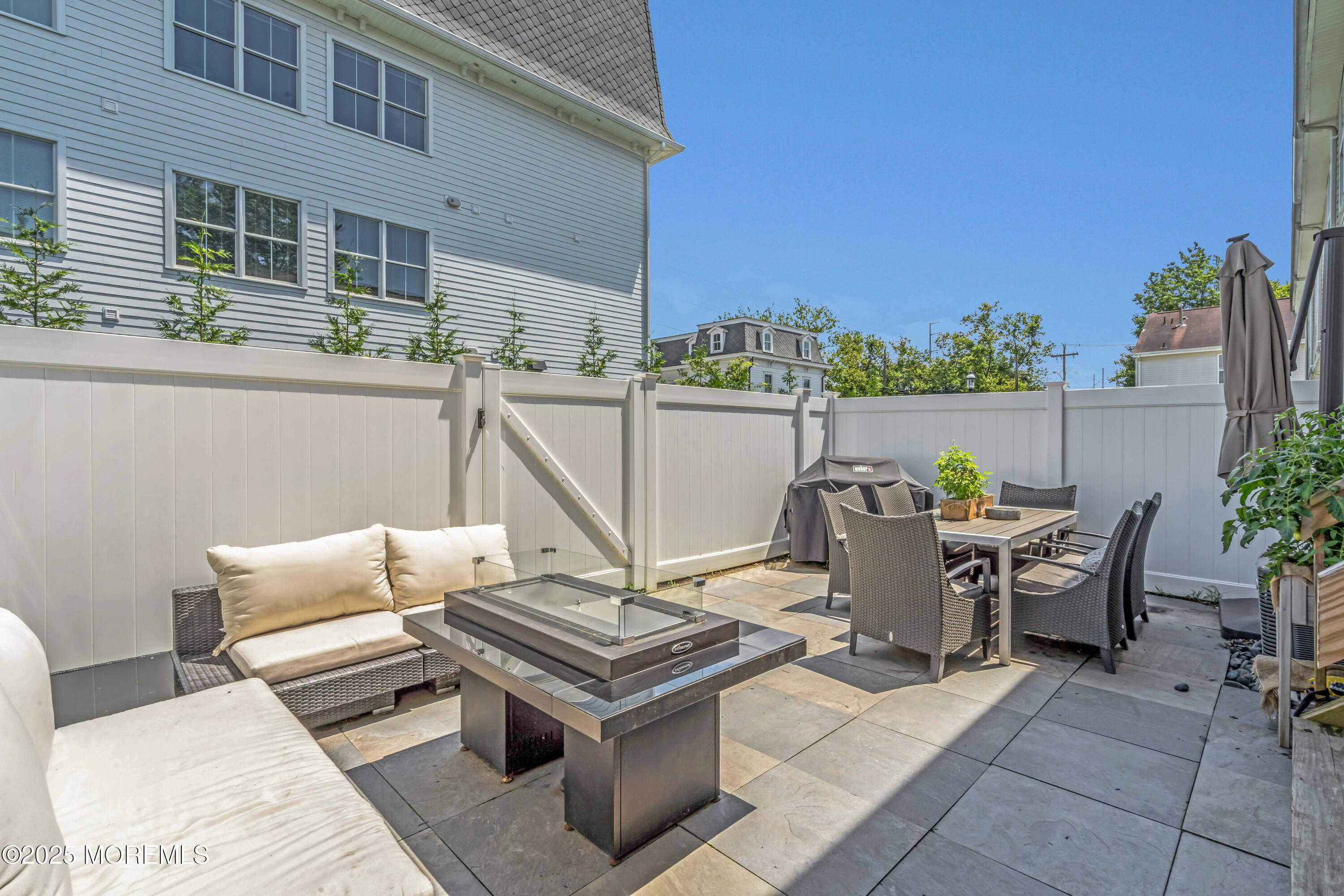 108 Drs James Parker Boulevard D8, Red Bank, NJ, 07701 image 22