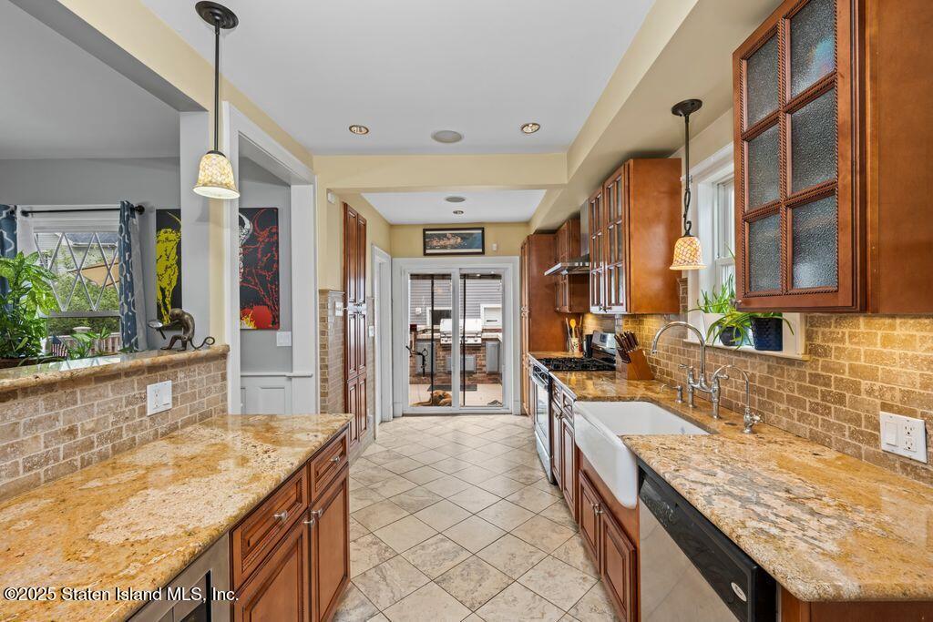 575 Bement Avenue, Staten Island, NY, 10310 image 15