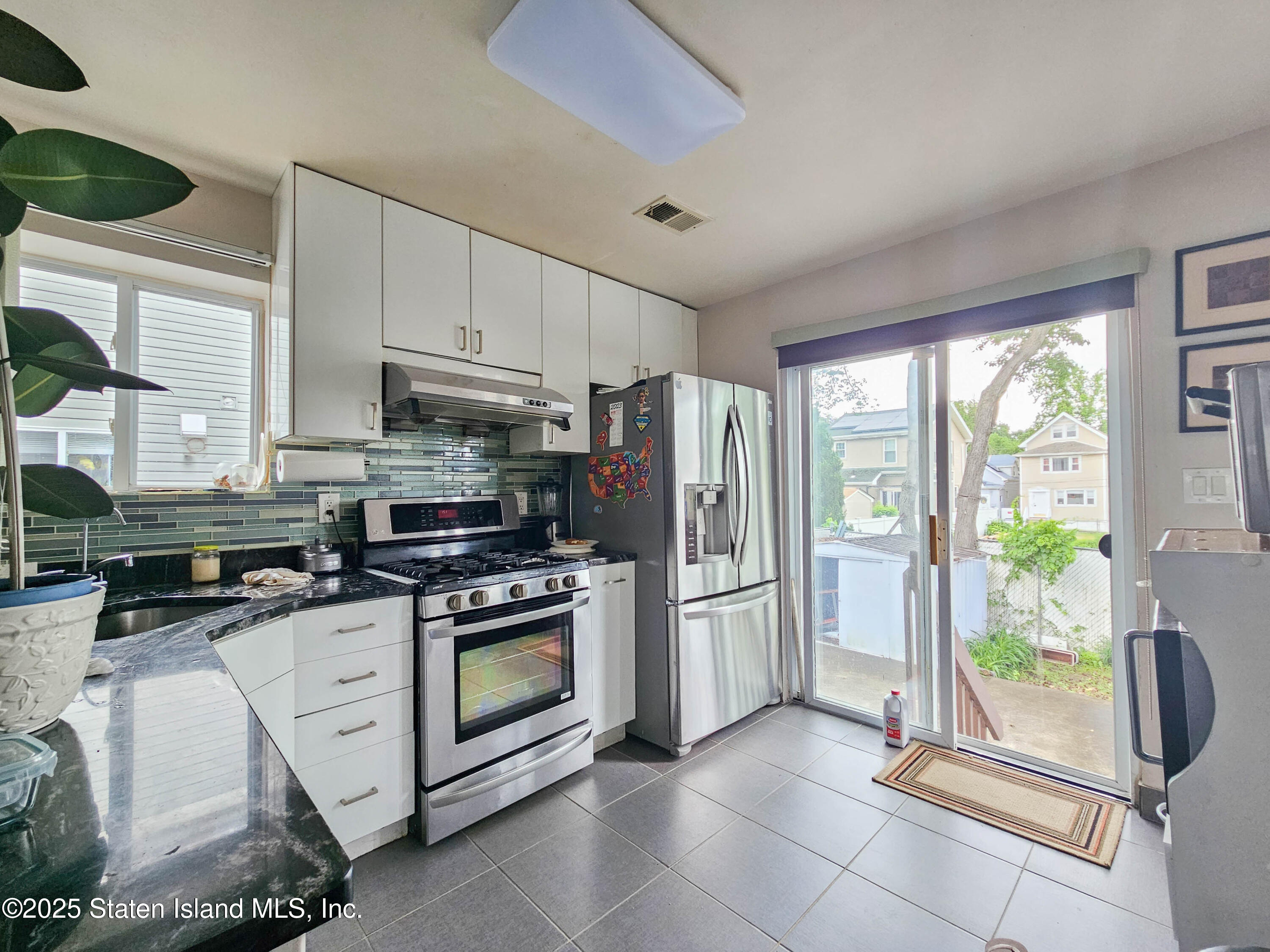 72 Confedration Place, Staten Island, NY, 10303 image 9