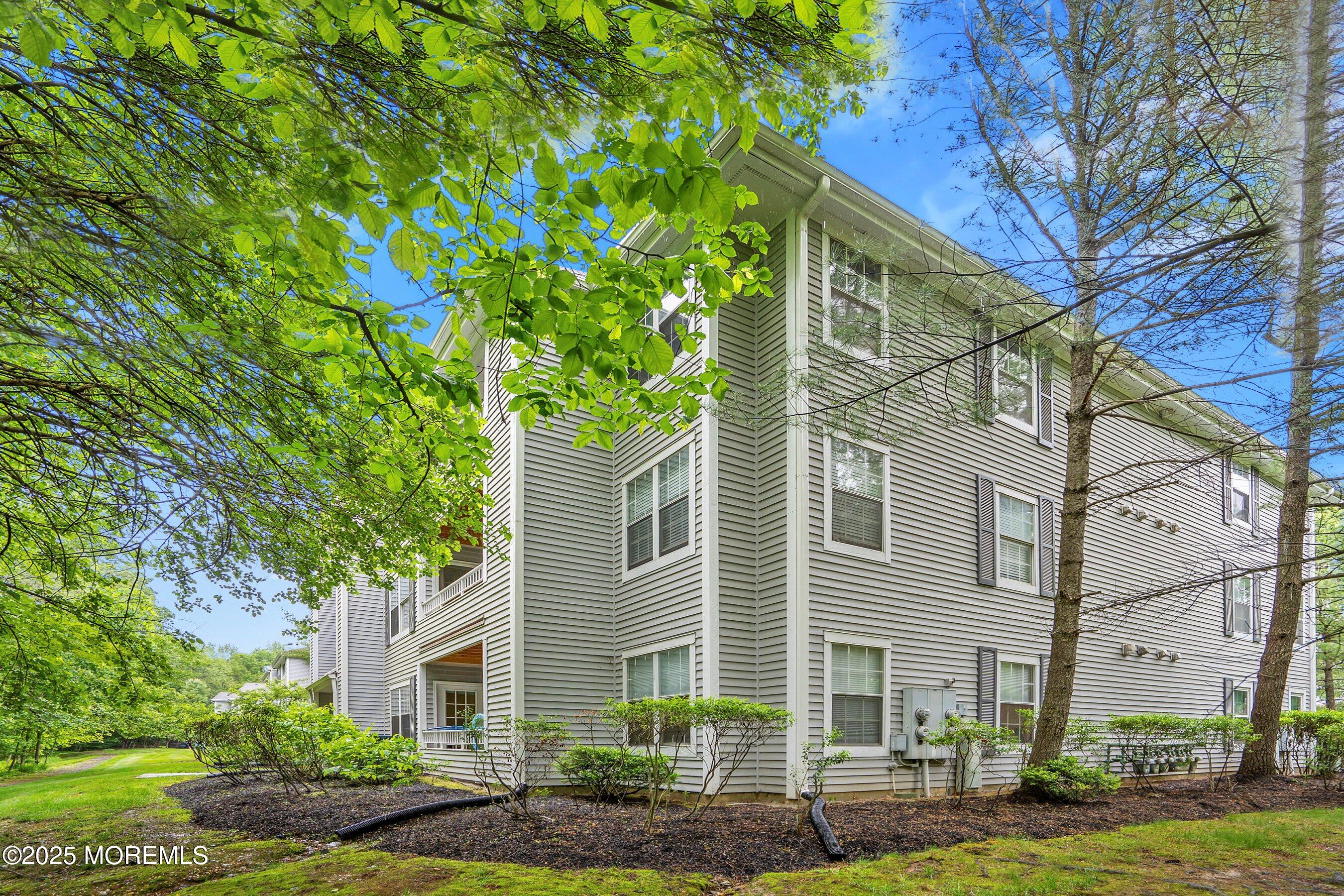 102 Raintree Court 102 Image 4