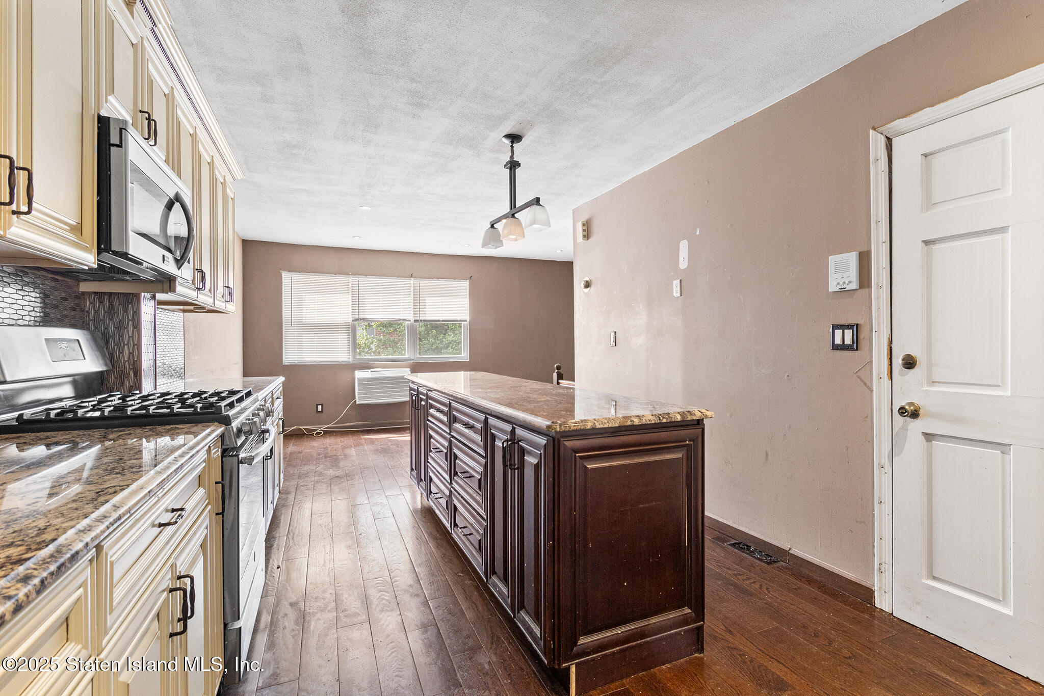 52 Francine Court A, Staten Island, NY, 10306 image 15