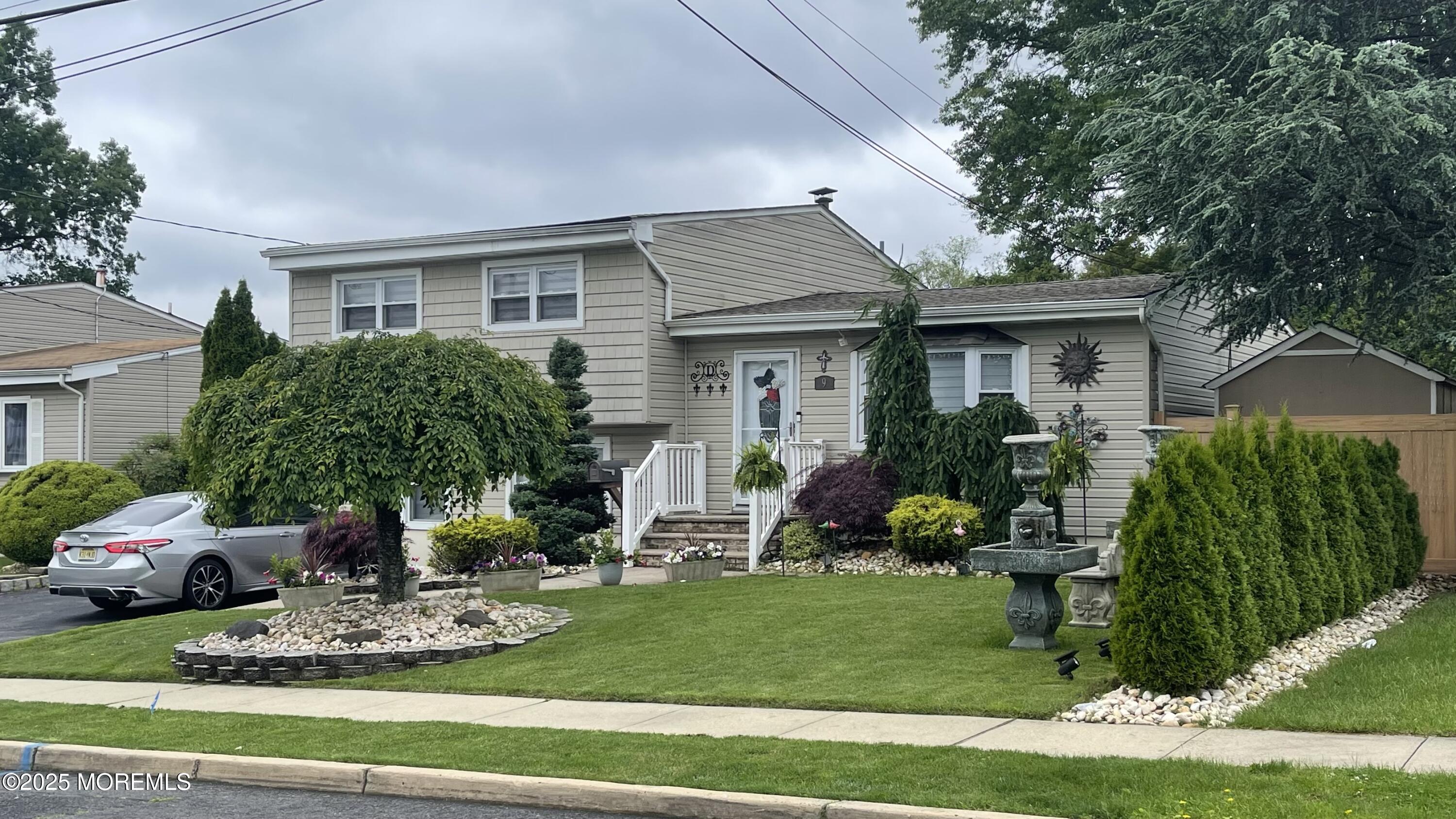 9 Twain Avenue, Old Bridge, NJ, 08857