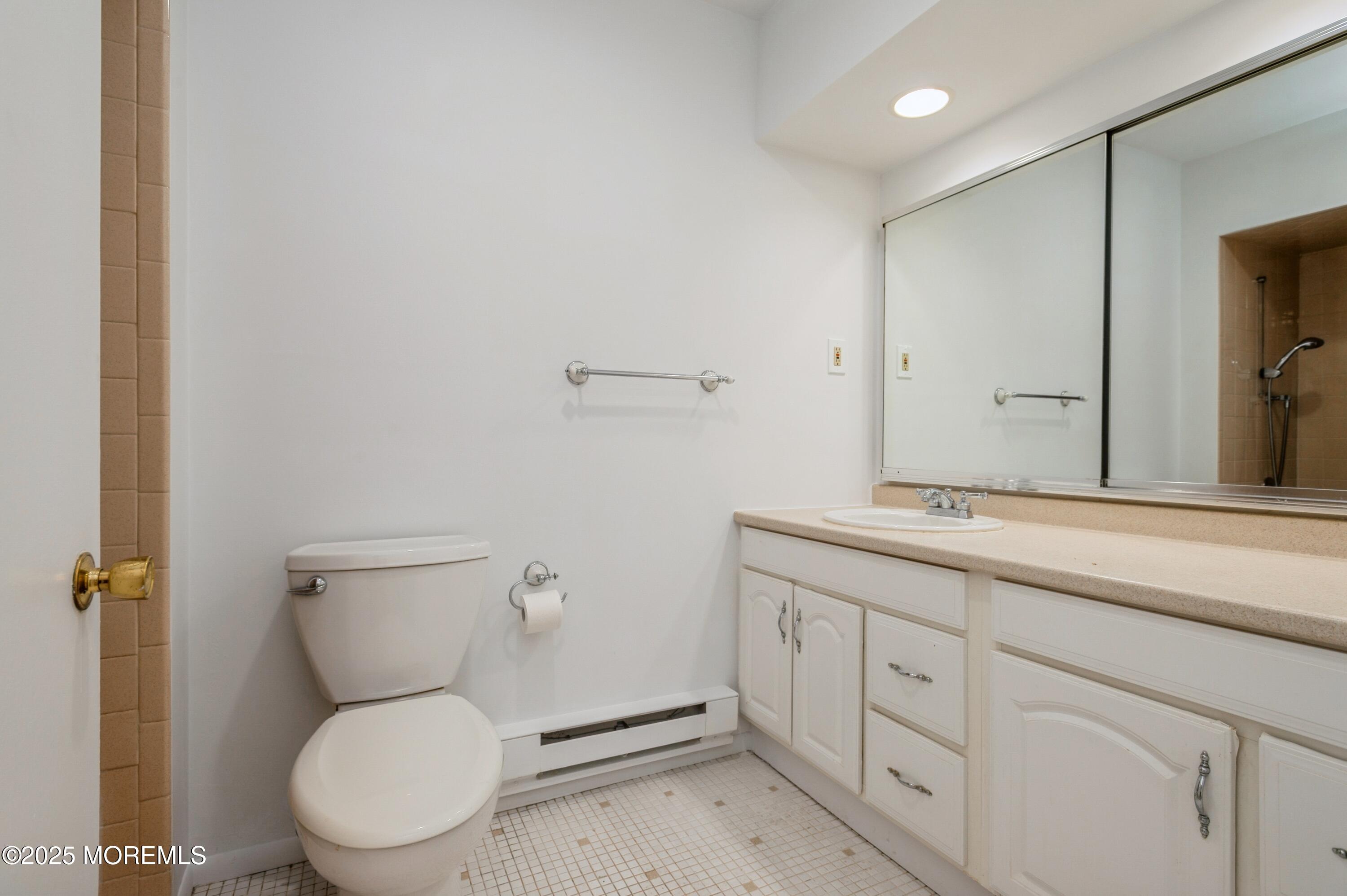 58 Amberly Drive E, Manalapan, NJ, 07726 image 17
