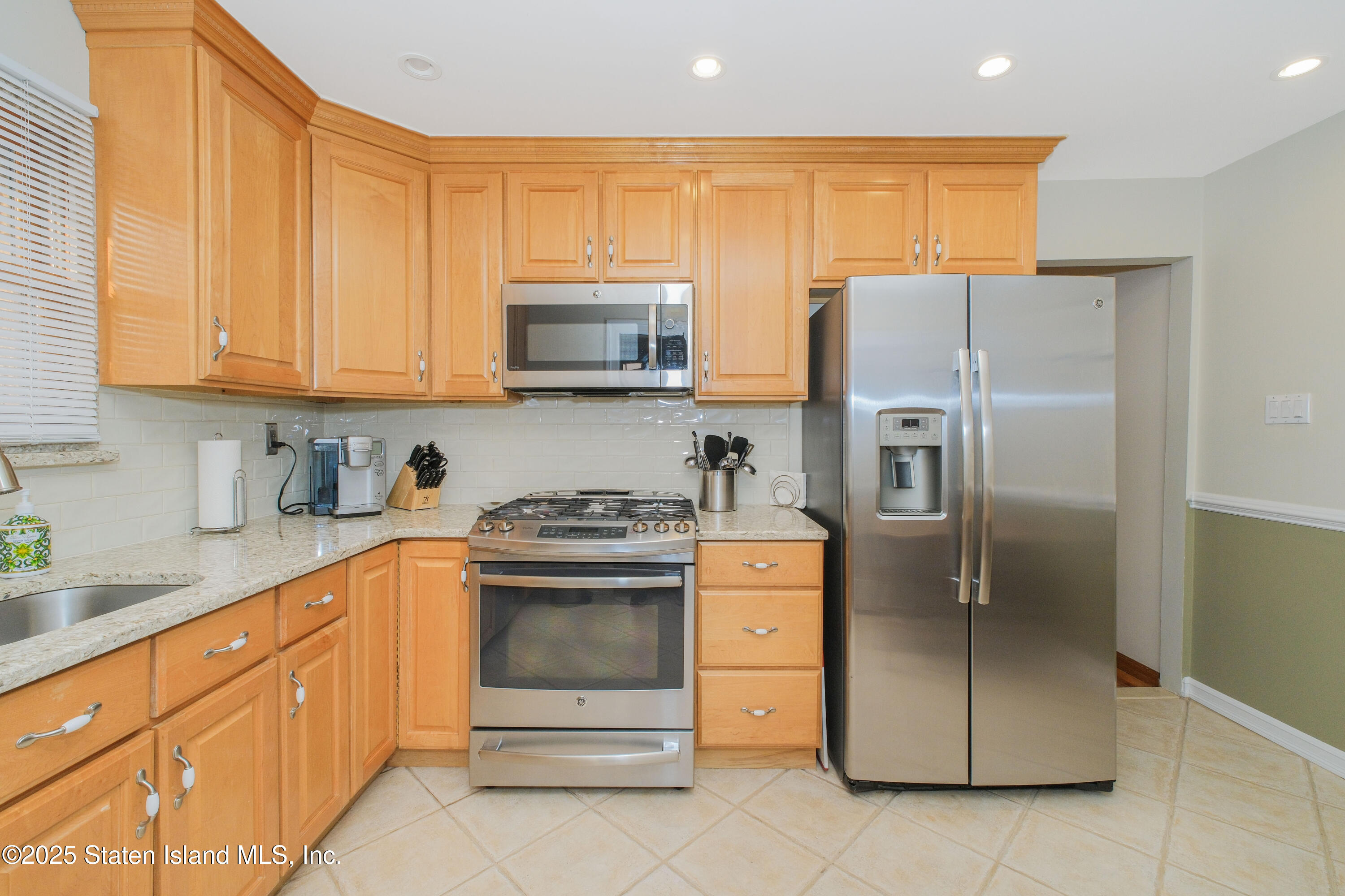 100 Stieg Avenue, Staten Island, NY, 10308 image 12