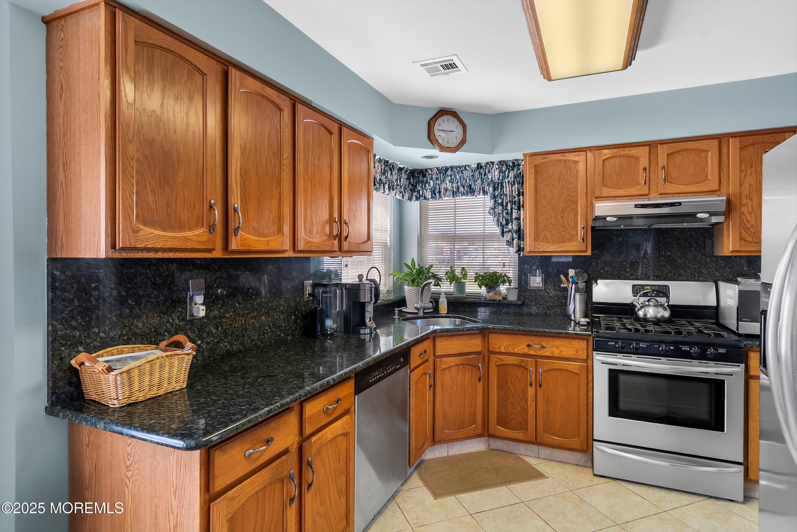 20 Meadow Point Drive, Brick, NJ, 08723 image 16