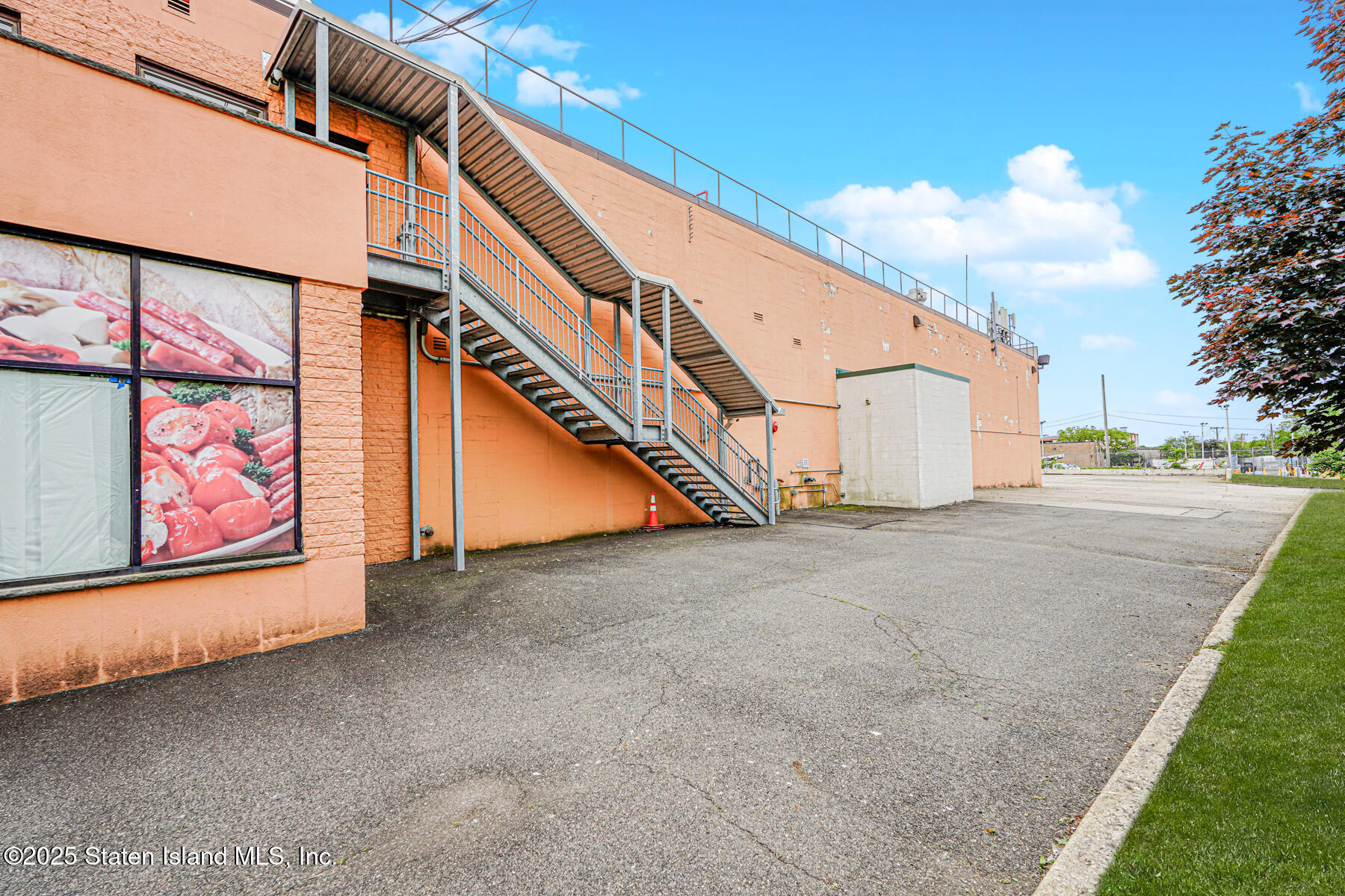 2200 Arthur Kill Road Image 3