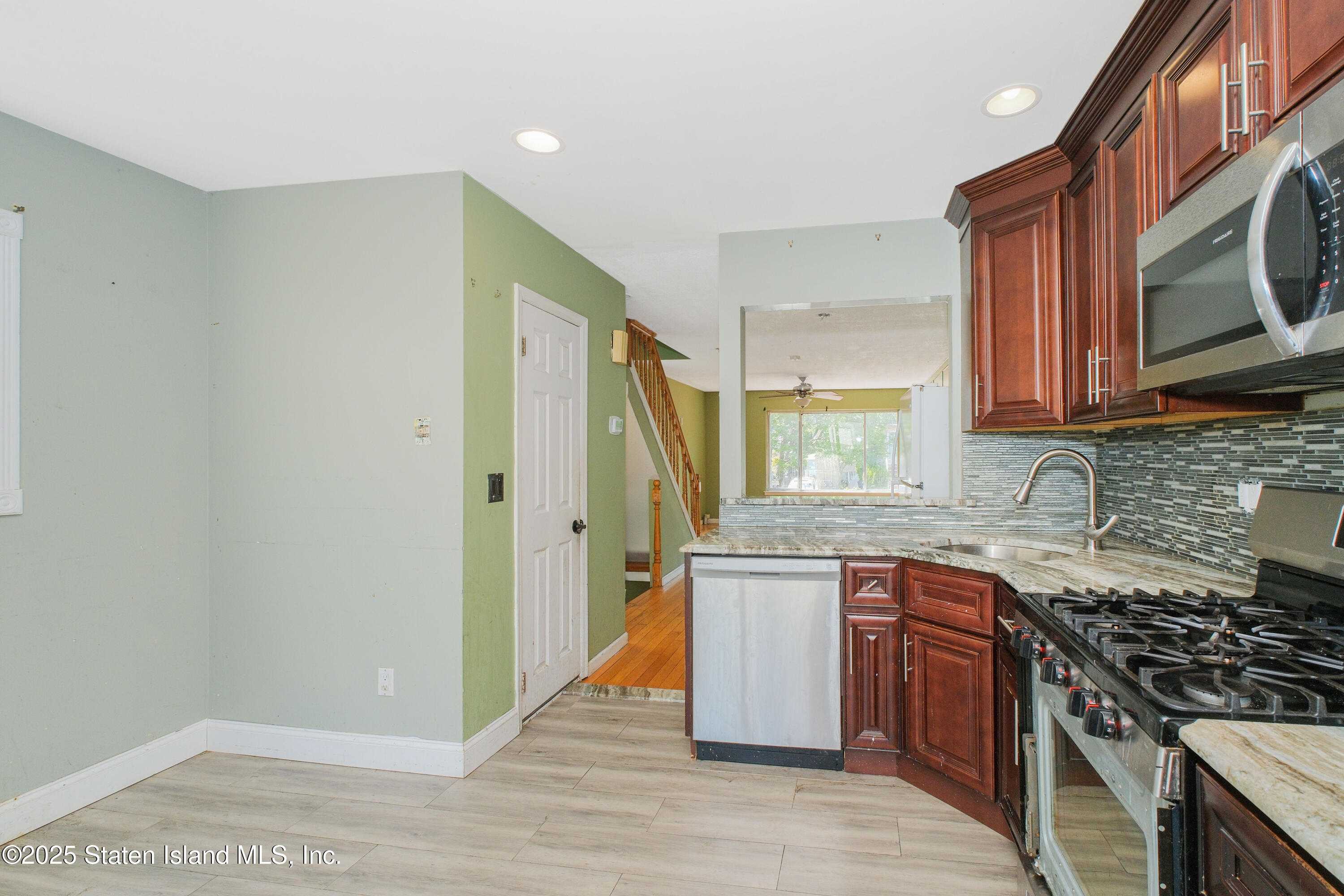 293 Wingham Street, Staten Island, NY, 10305 image 14
