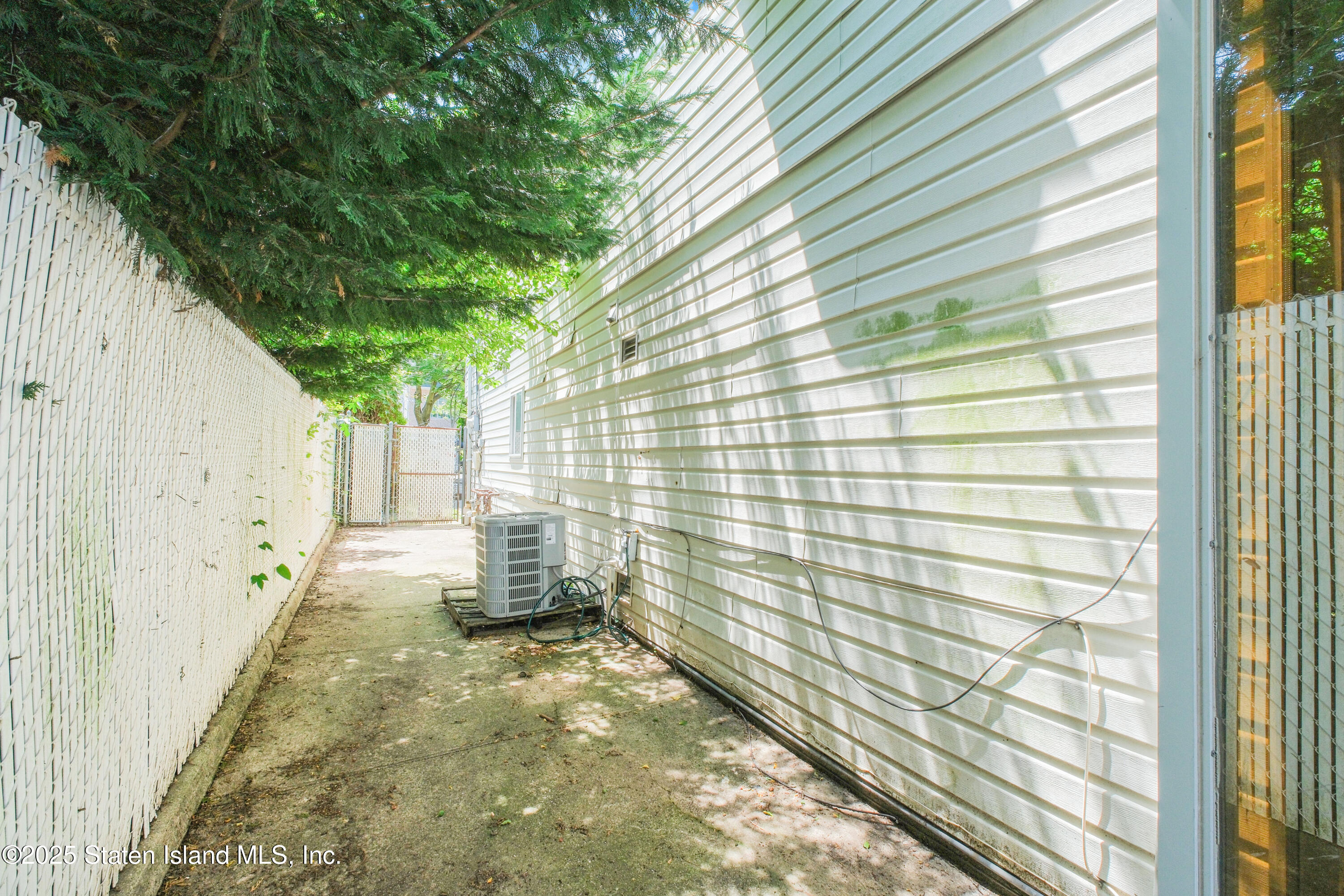 293 Wingham Street, Staten Island, NY, 10305 image 29