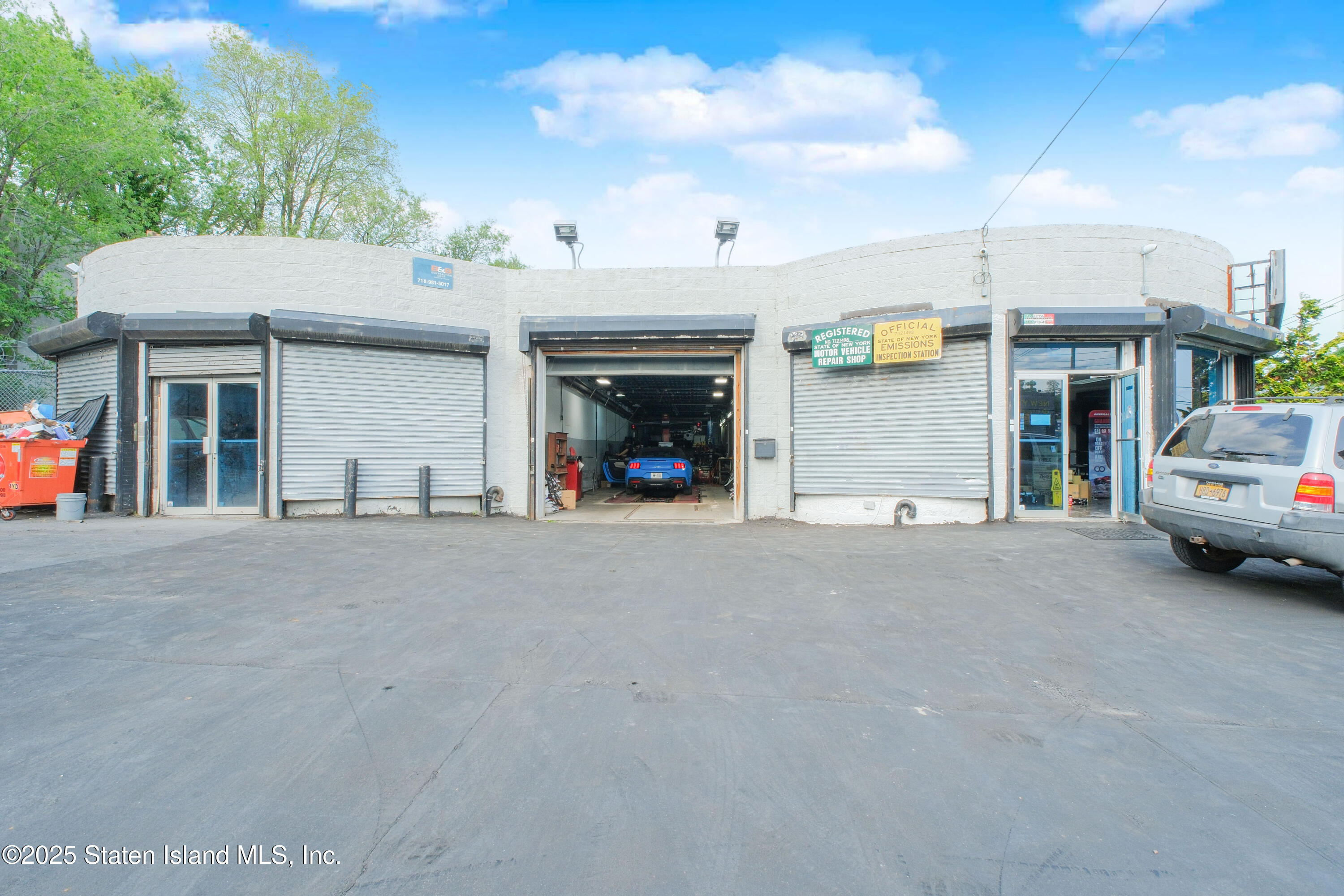 89 Van Duzer Street Image 1