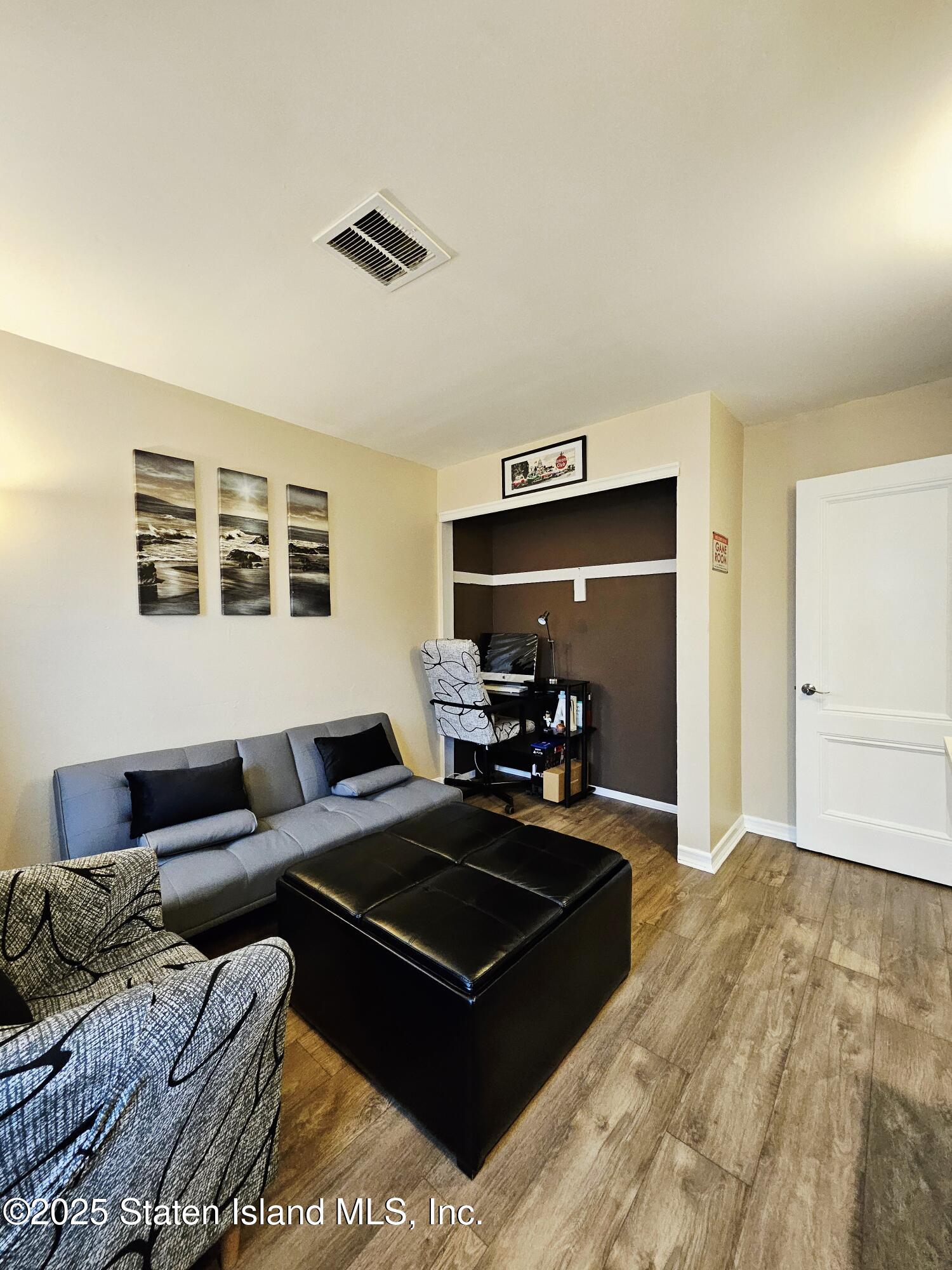 221 Pond Way A, Staten Island, NY, 10303 image 6