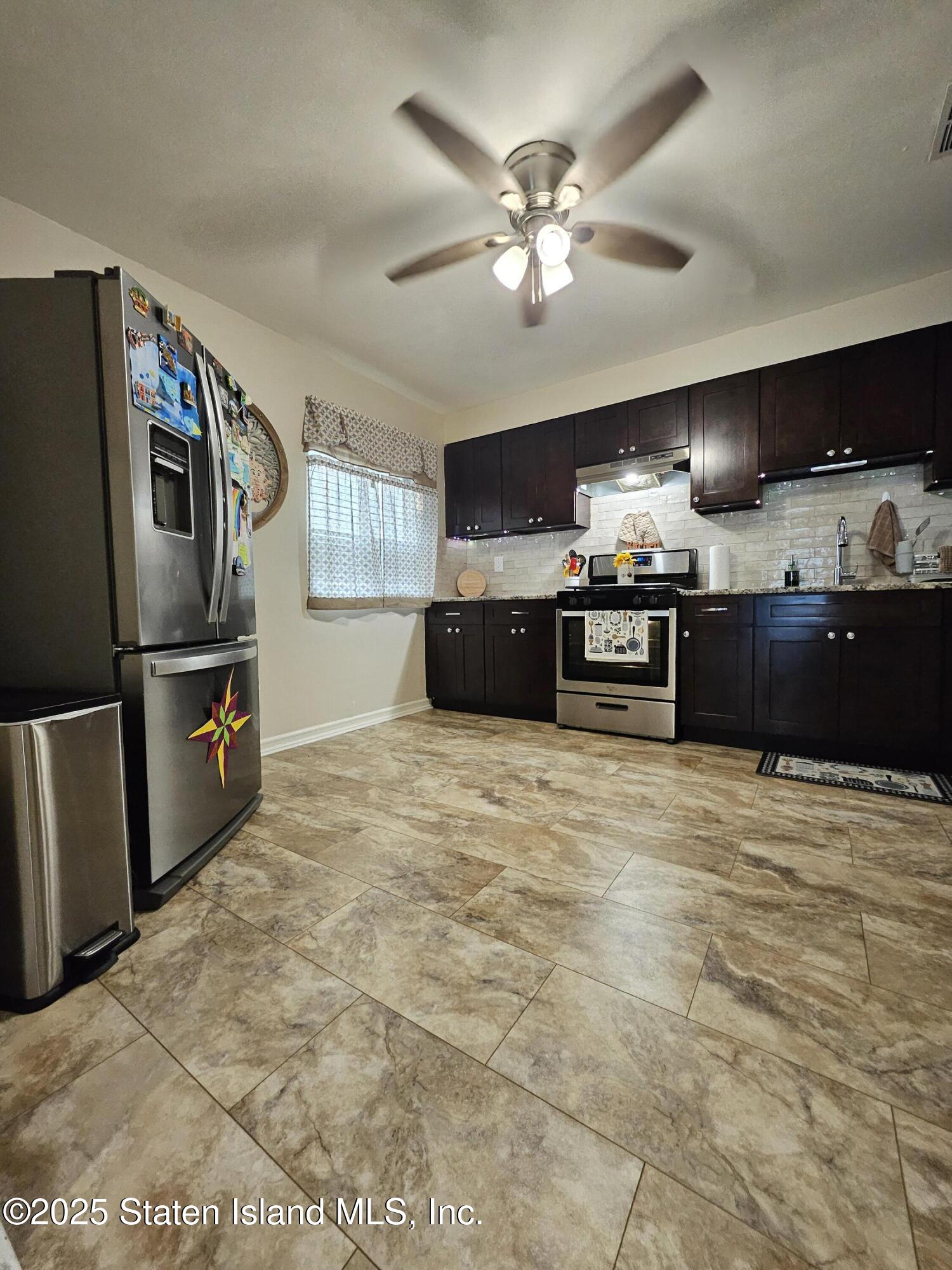 221 Pond Way A, Staten Island, NY, 10303 image 15