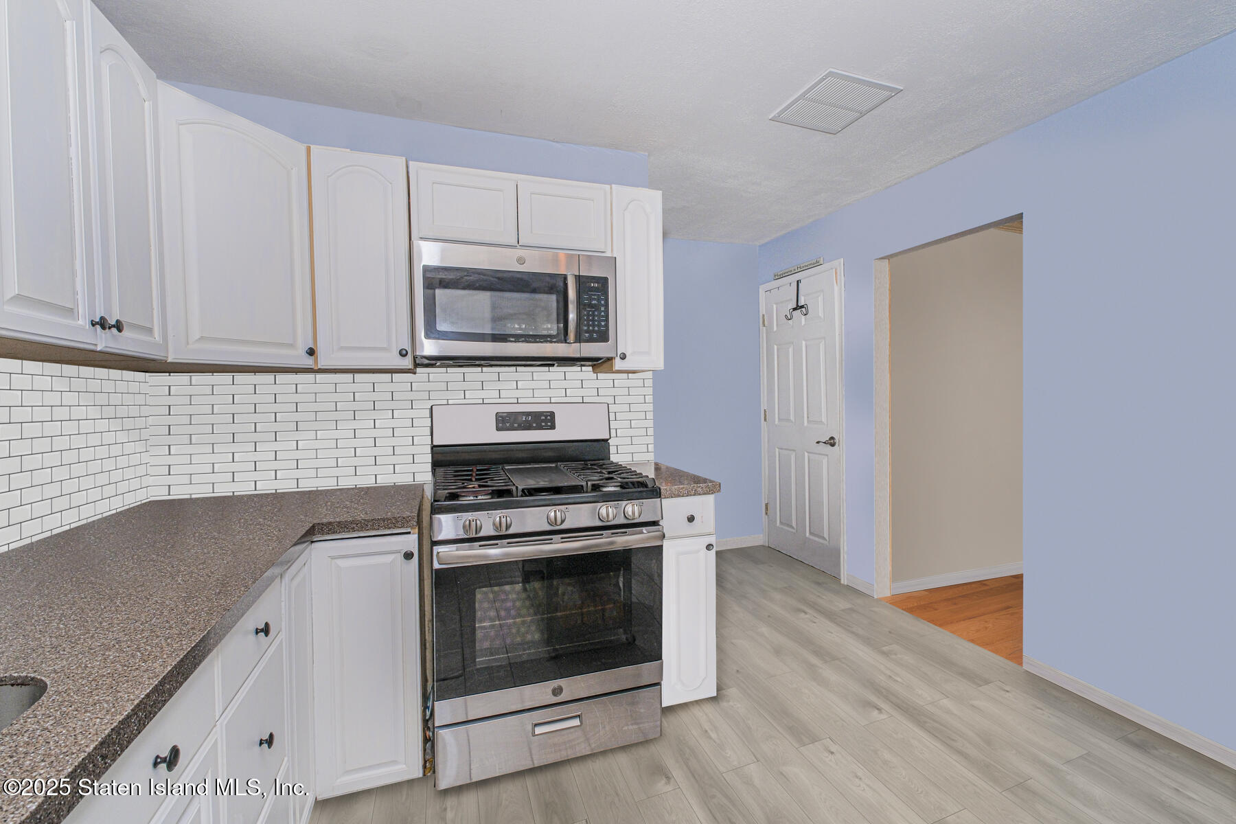 52 Pleasant Plains Avenue, Staten Island, NY, 10309 image 6