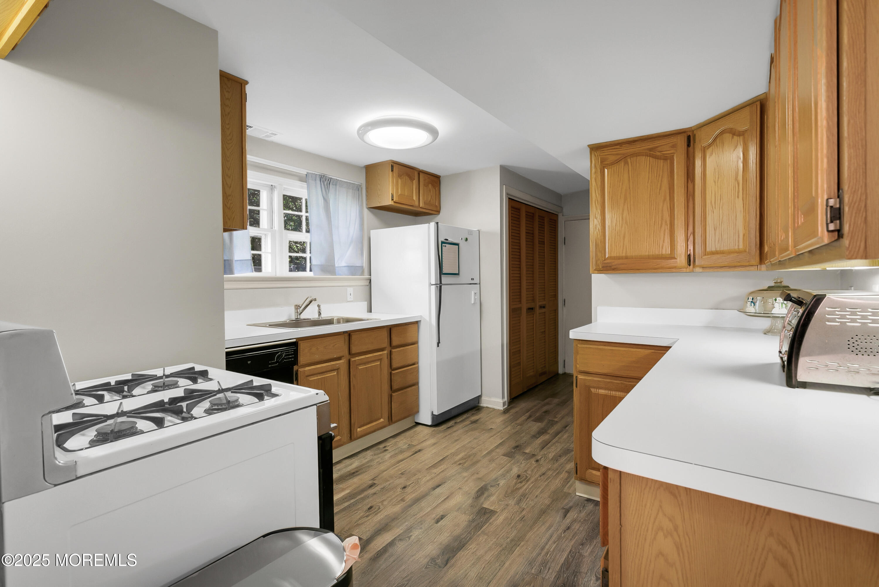 206 Peachwood Road, Middletown, NJ, 07748 image 28