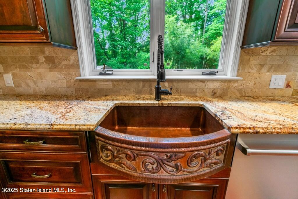 476 Hargold Avenue, Staten Island, NY, 10309 image 12