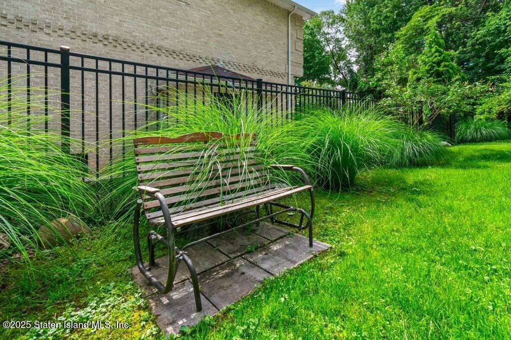 476 Hargold Avenue, Staten Island, NY, 10309 image 41