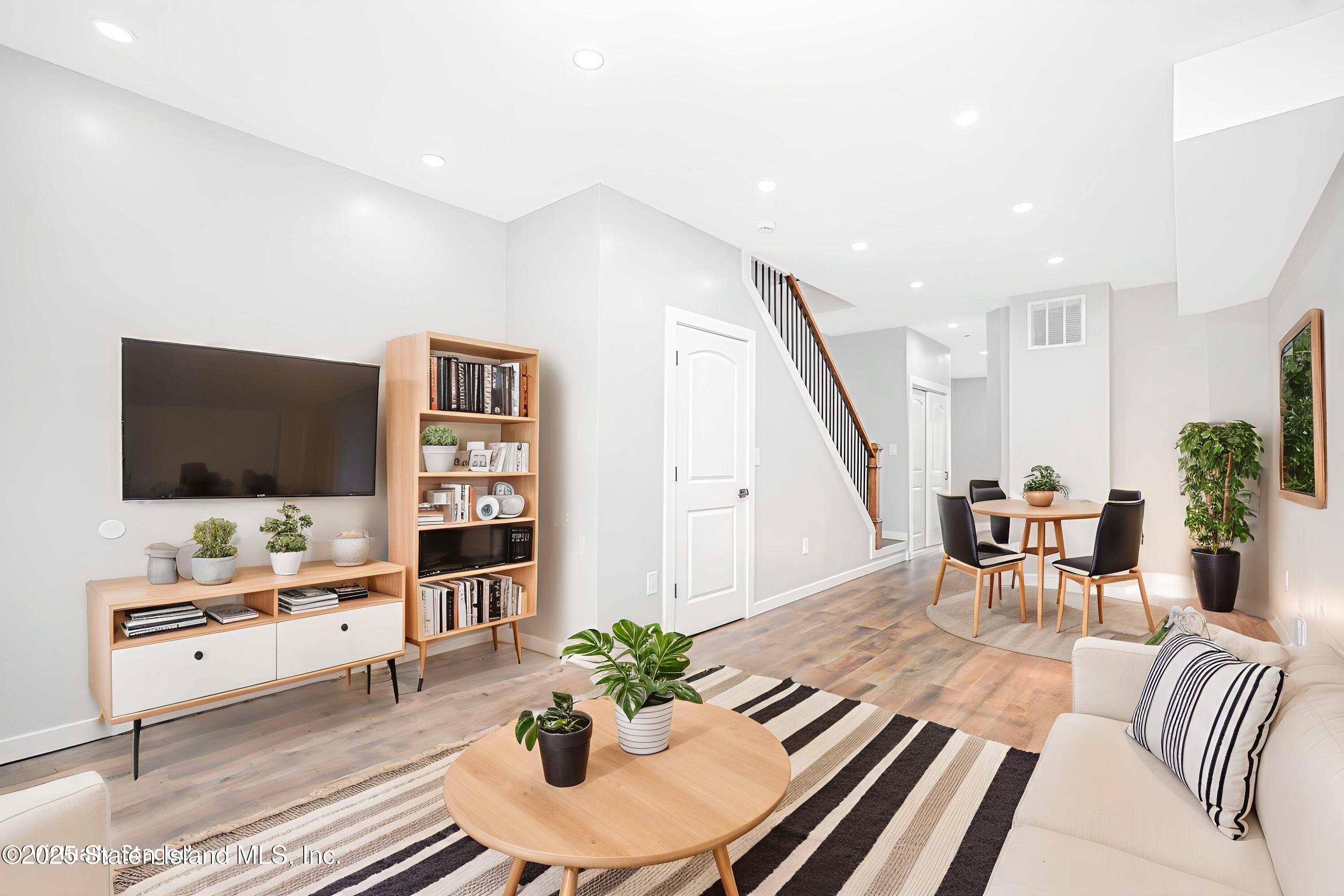 285 Nicholas Avenue, Staten Island, NY, 10302 image 11
