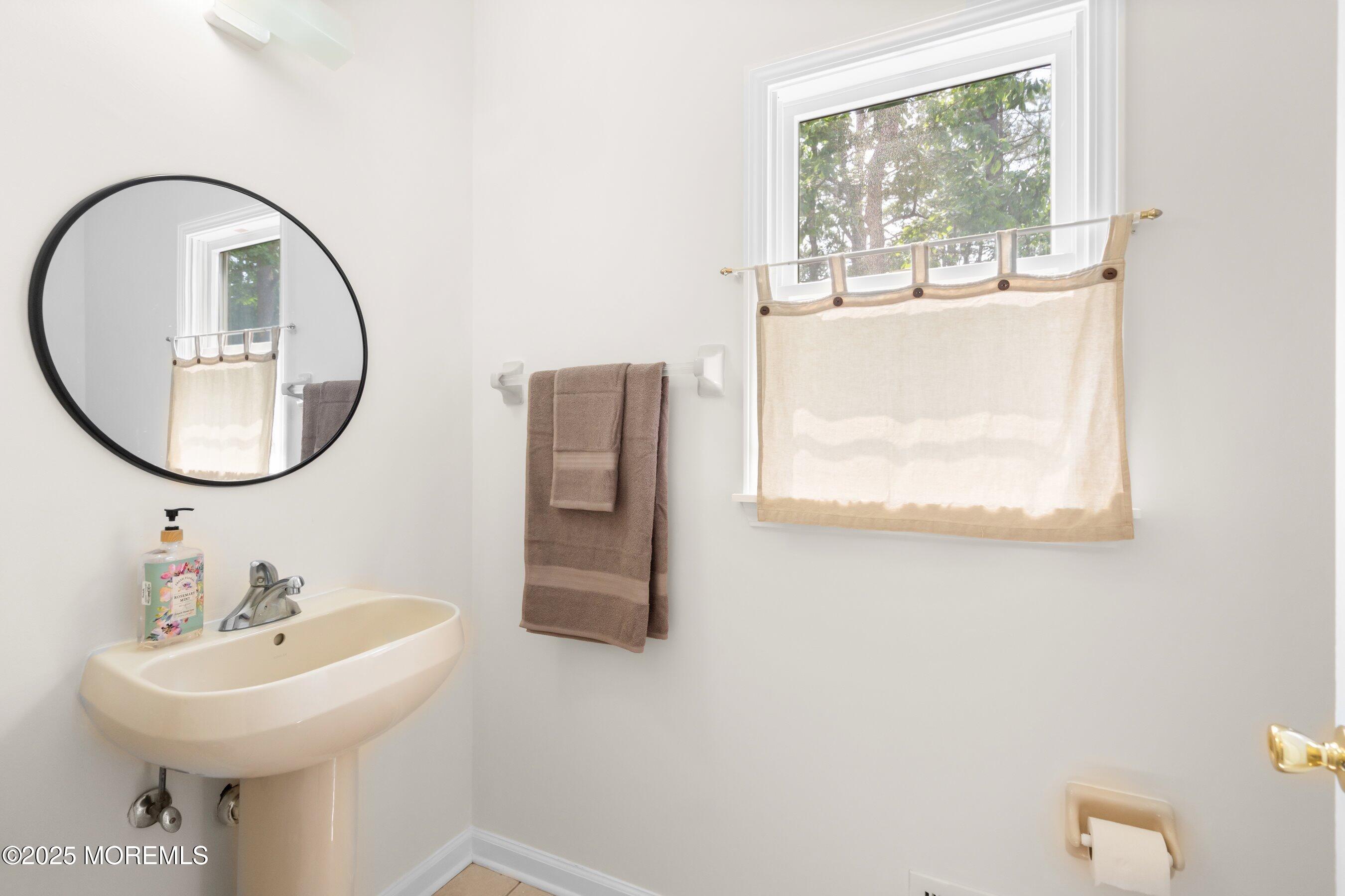 2 Kyle Court, Jackson, NJ, 08527 image 22