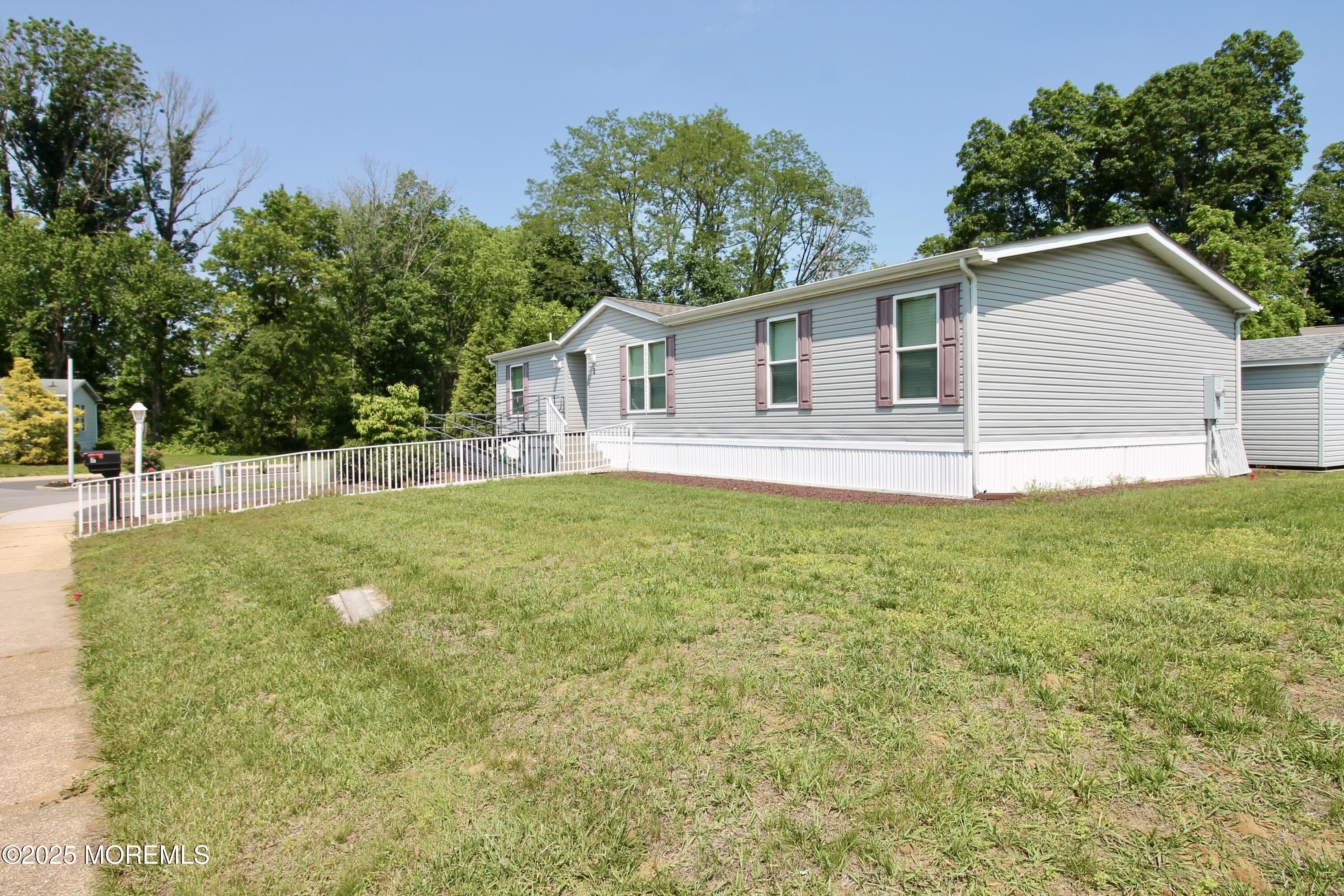 2 Brookside Way Image 2