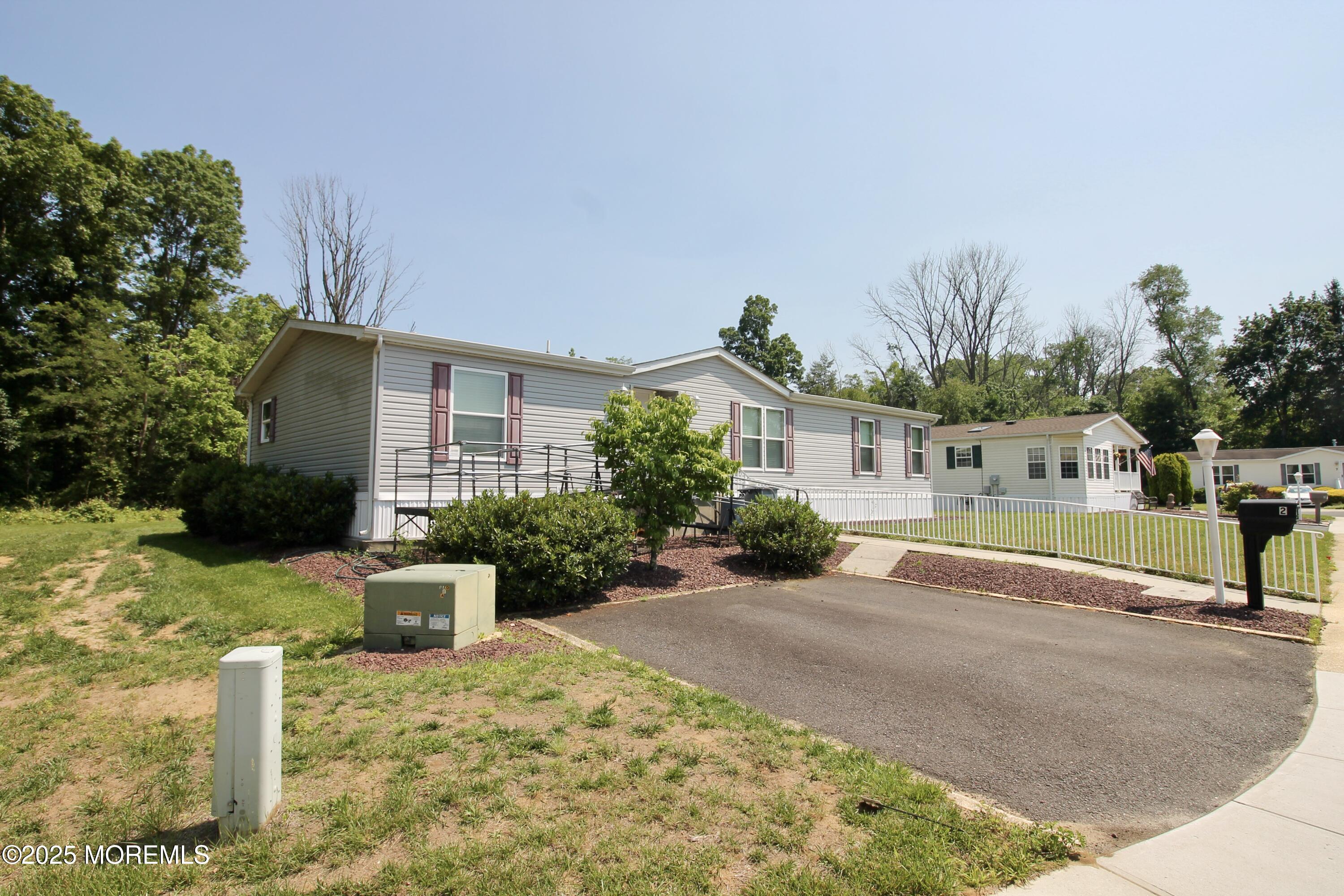 2 Brookside Way Image 3