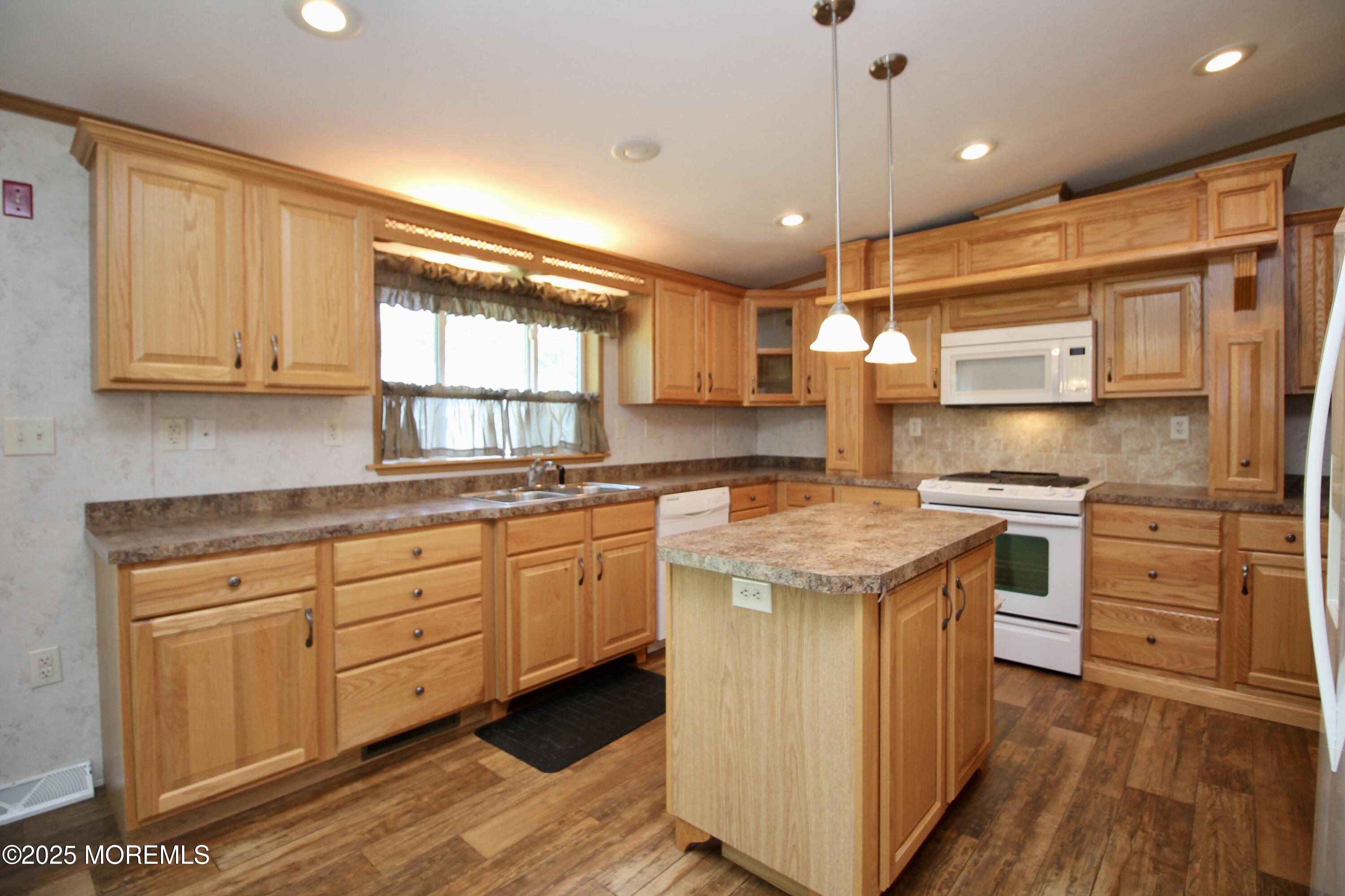 2 Brookside Way, Freehold, NJ, 07728 image 13