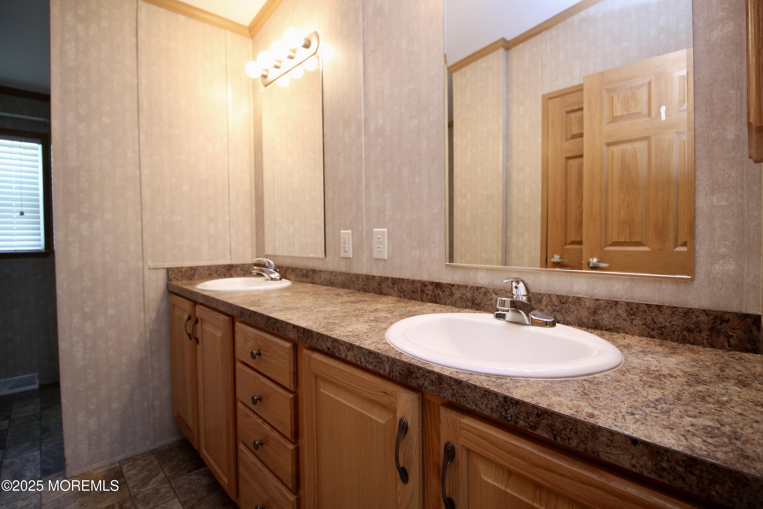 2 Brookside Way, Freehold, NJ, 07728 image 21