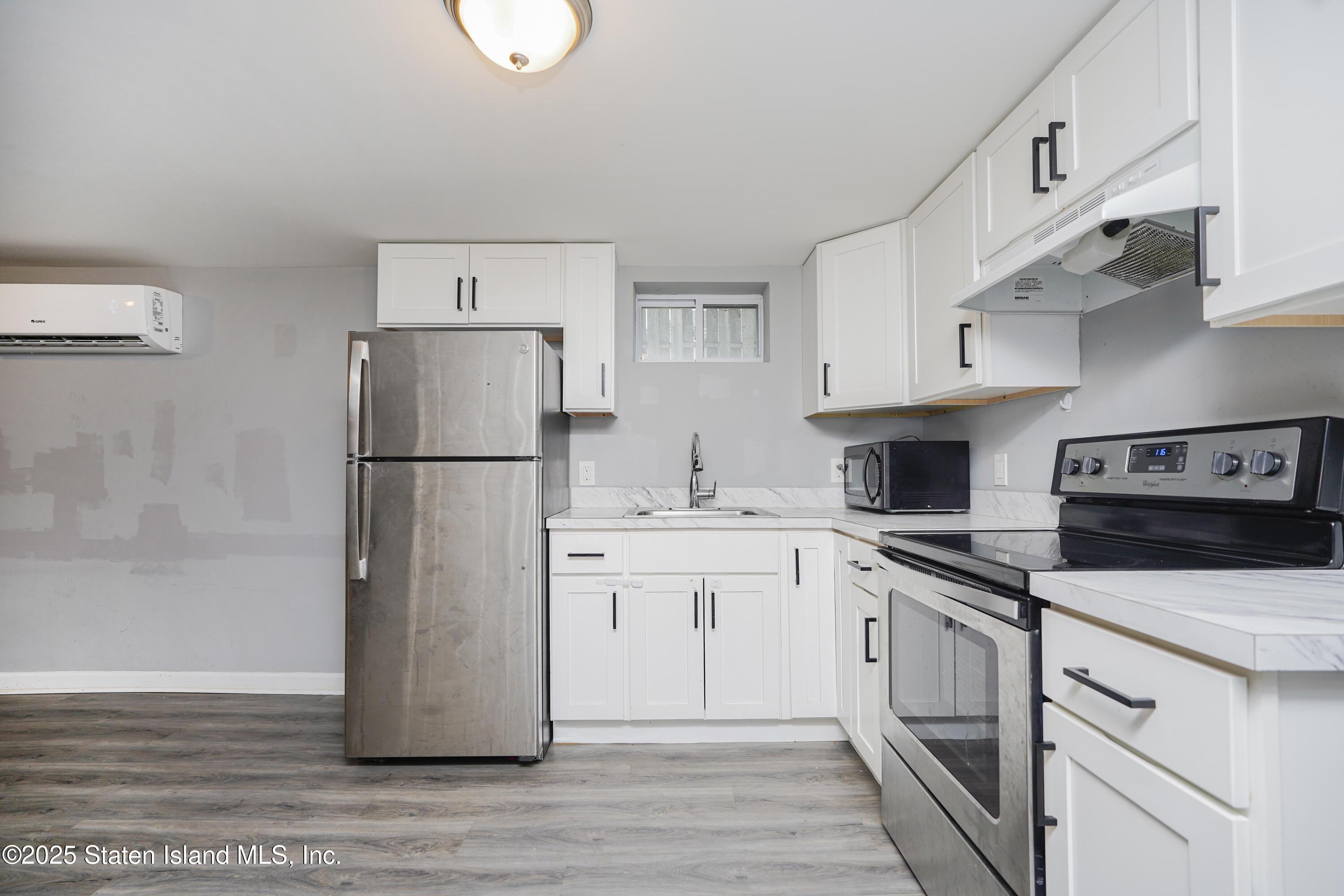 99 Acorn Street, Staten Island, NY, 10306 image 18