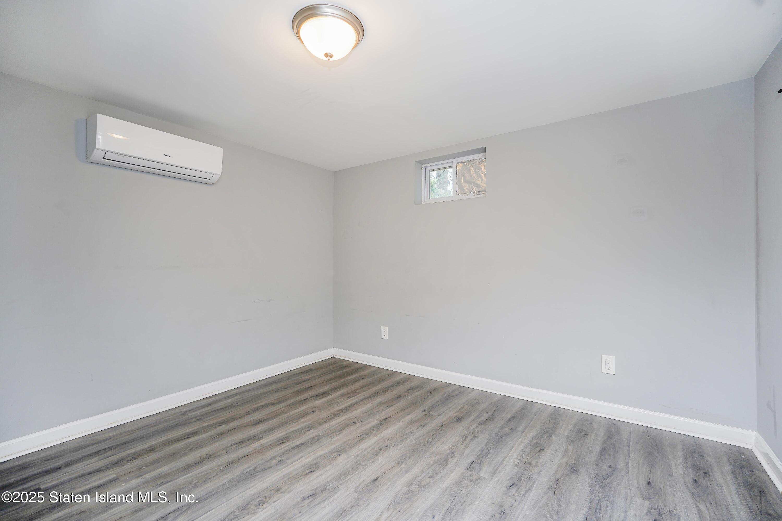 99 Acorn Street, Staten Island, NY, 10306 image 24