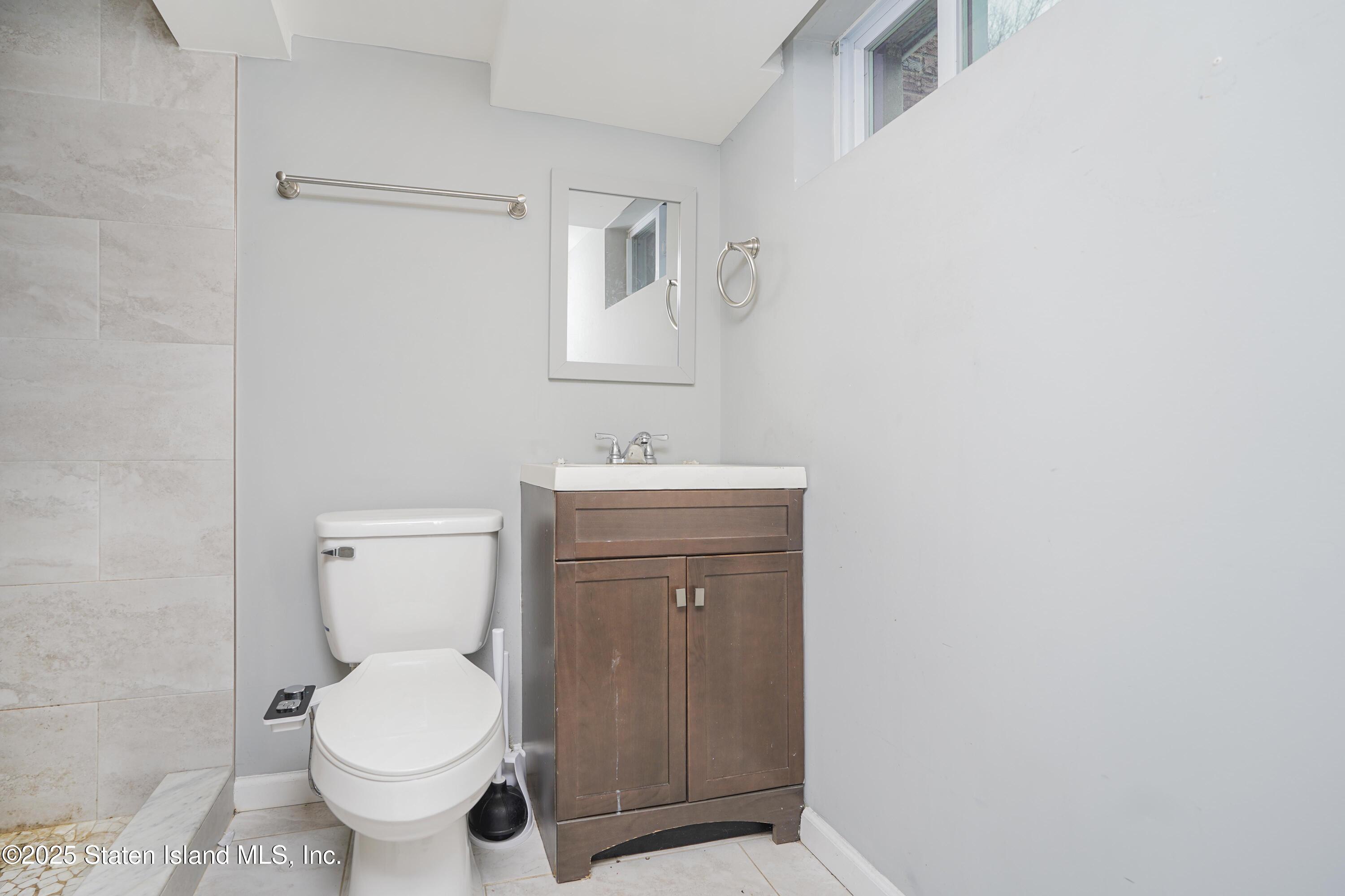 99 Acorn Street, Staten Island, NY, 10306 image 26