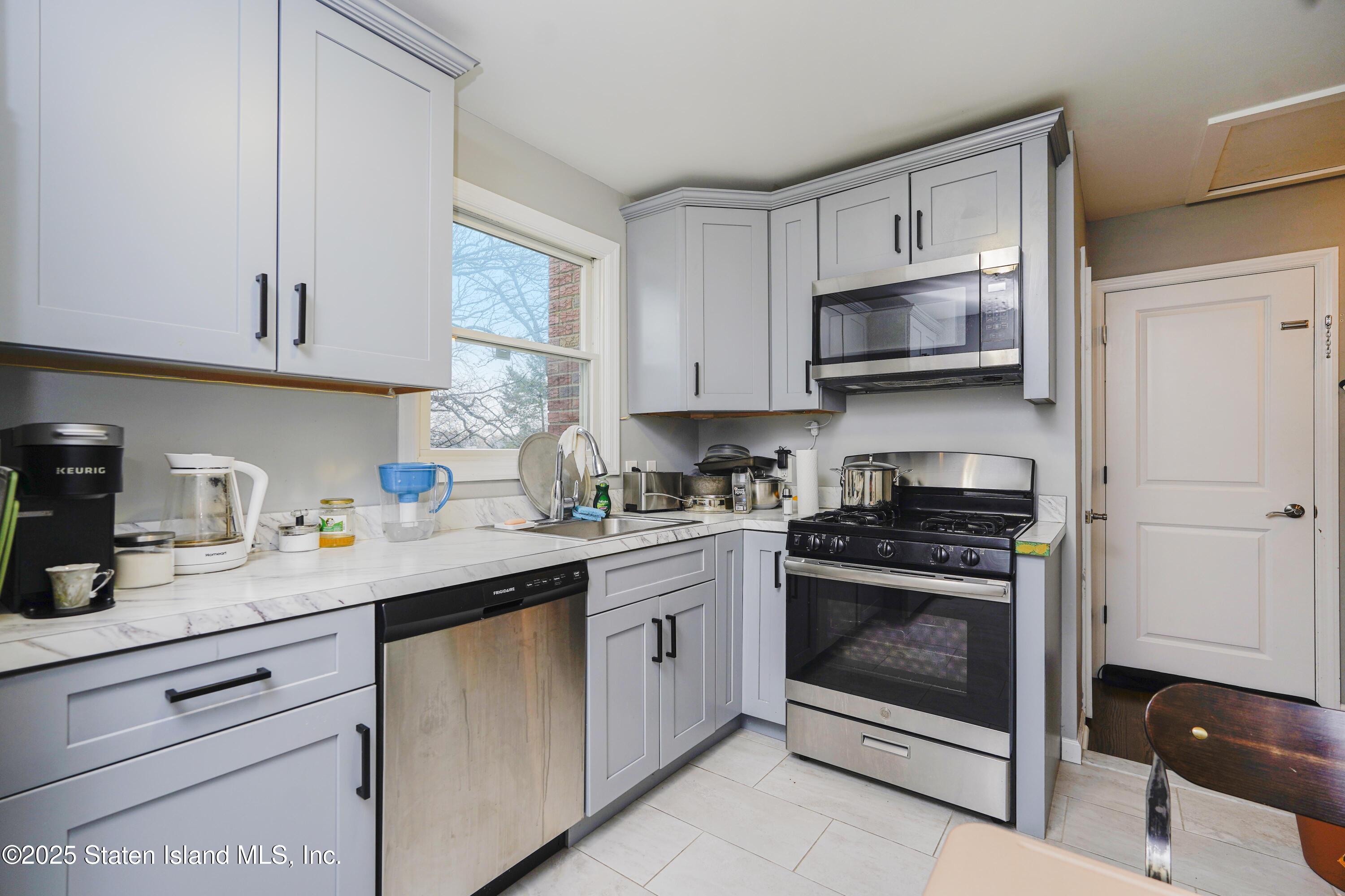 99 Acorn Street, Staten Island, NY, 10306 image 31