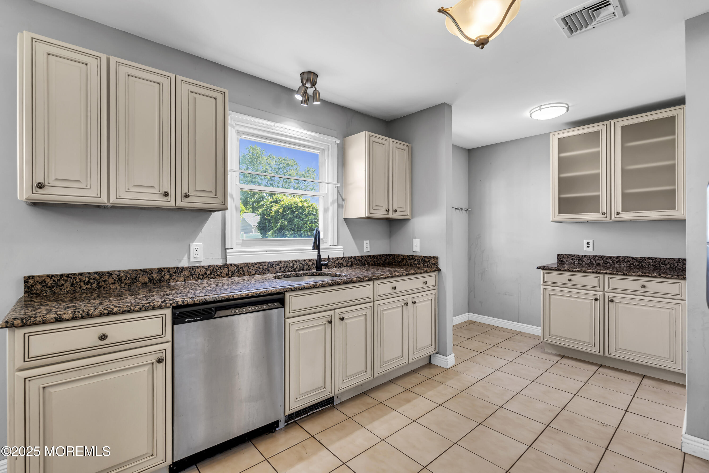 55 South Avenue, Bayville, NJ, 08721 image 9