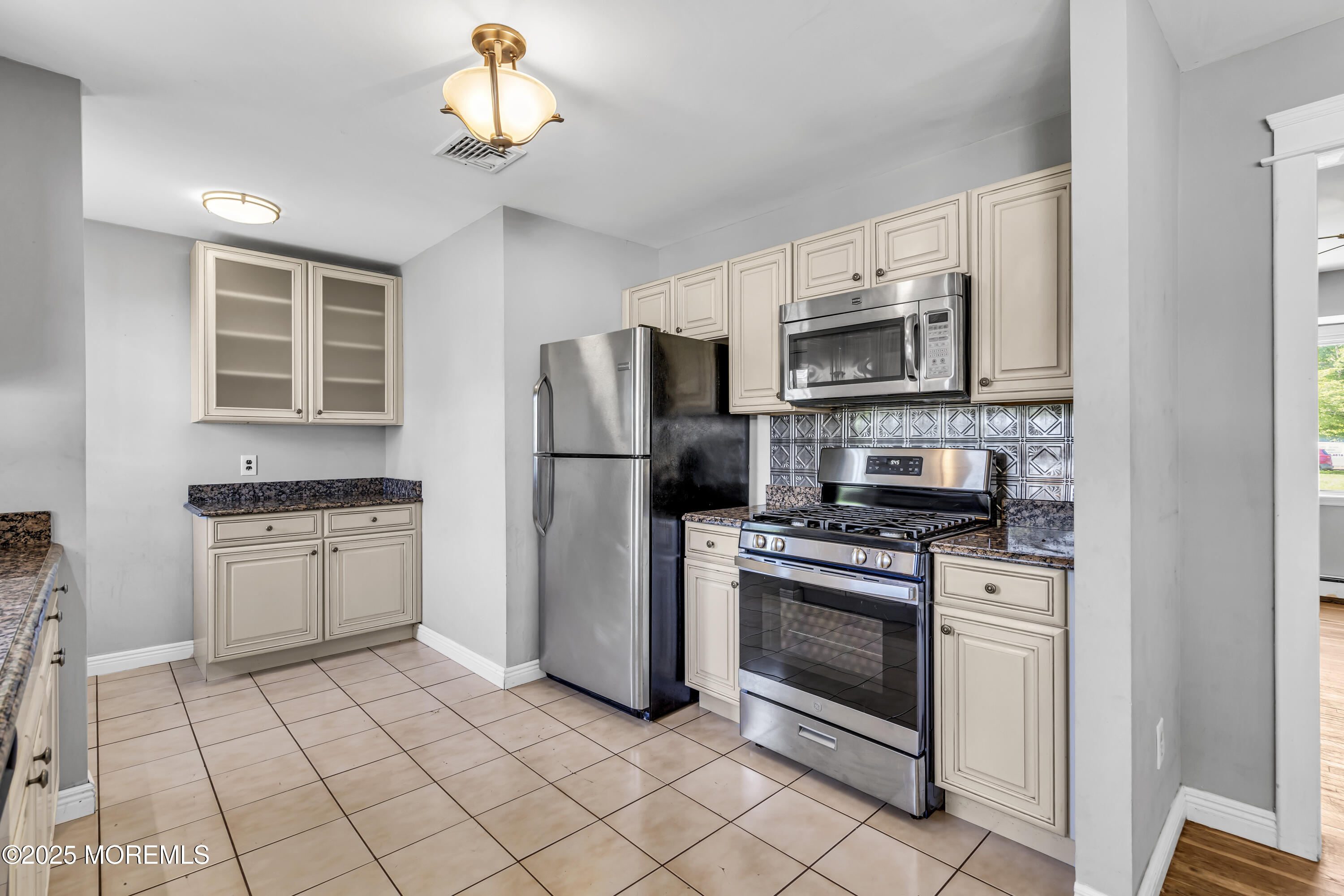 55 South Avenue, Bayville, NJ, 08721 image 10