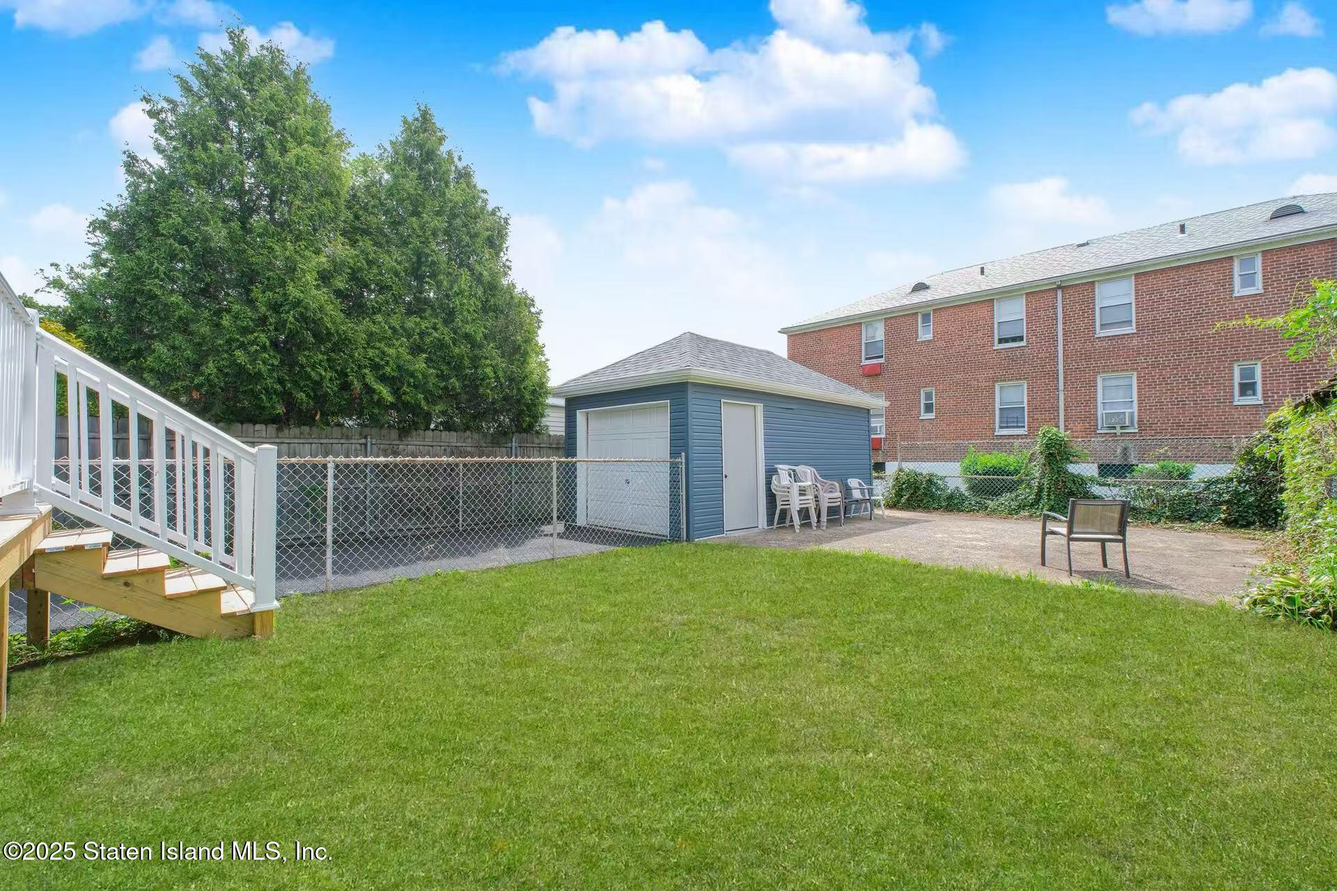 12 Livingston Court Image 4