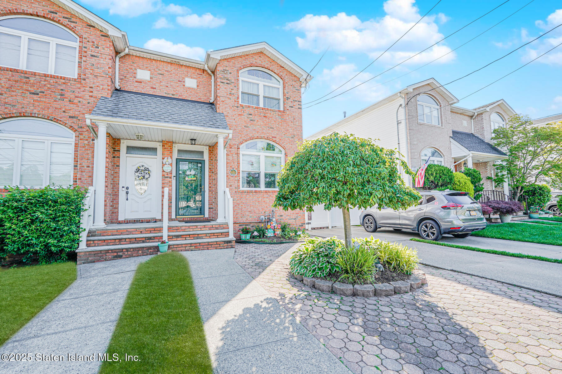 287 Greaves Avenue Image 2