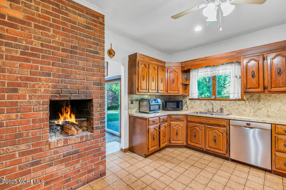 212 Willow Drive, Little Silver, NJ, 07739 image 14