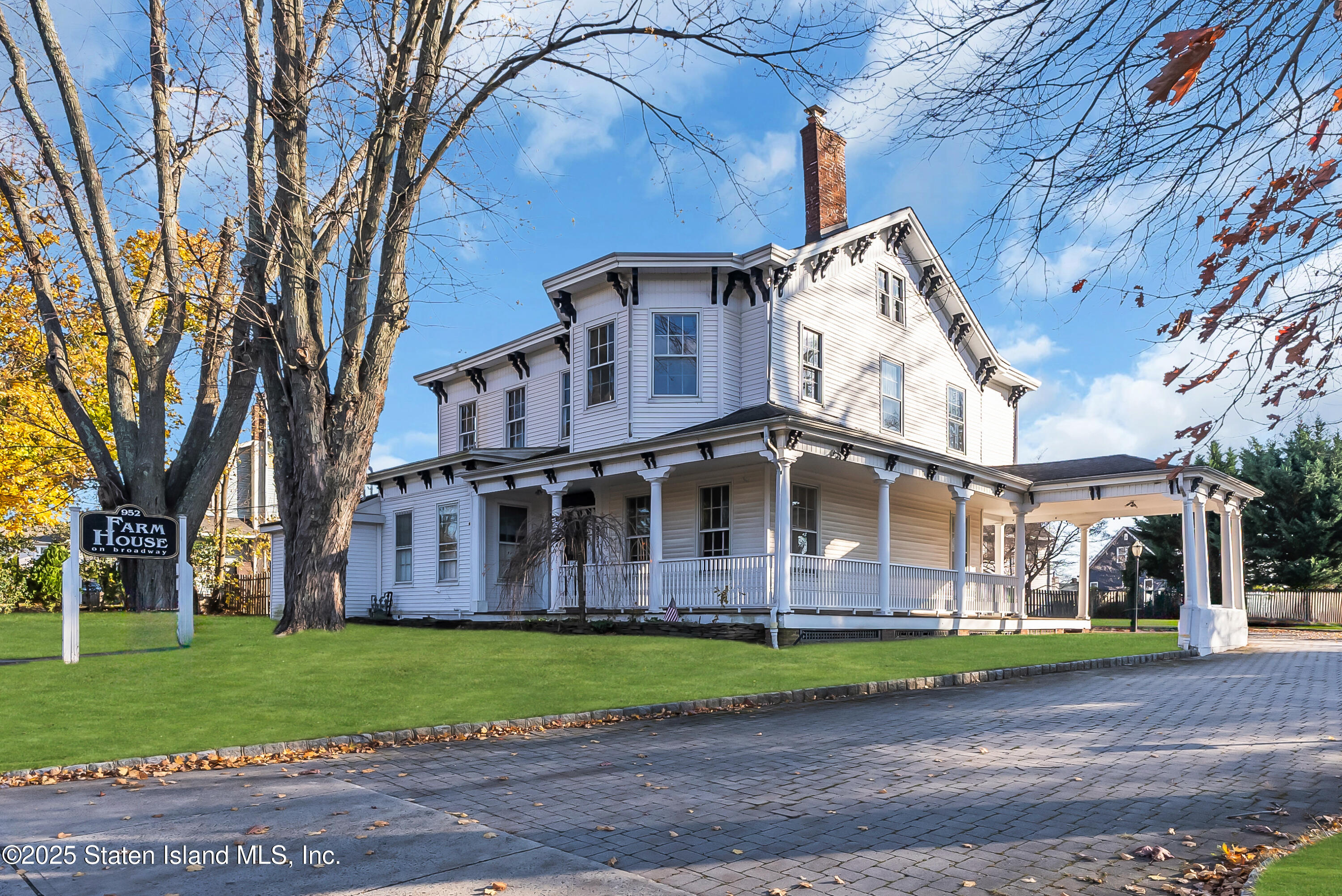 952 Broadway Image 2
