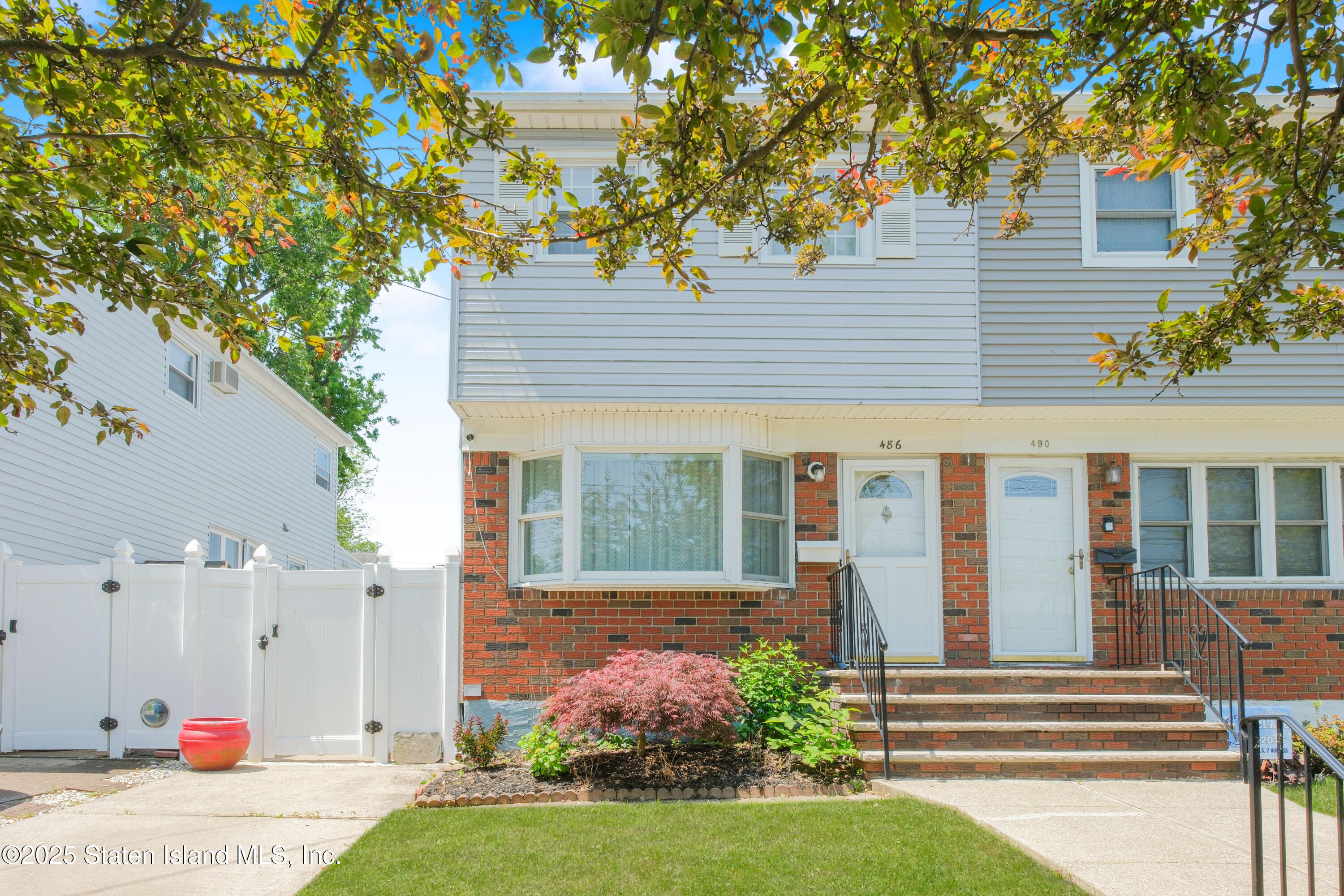 486 Armstrong Avenue Image 4