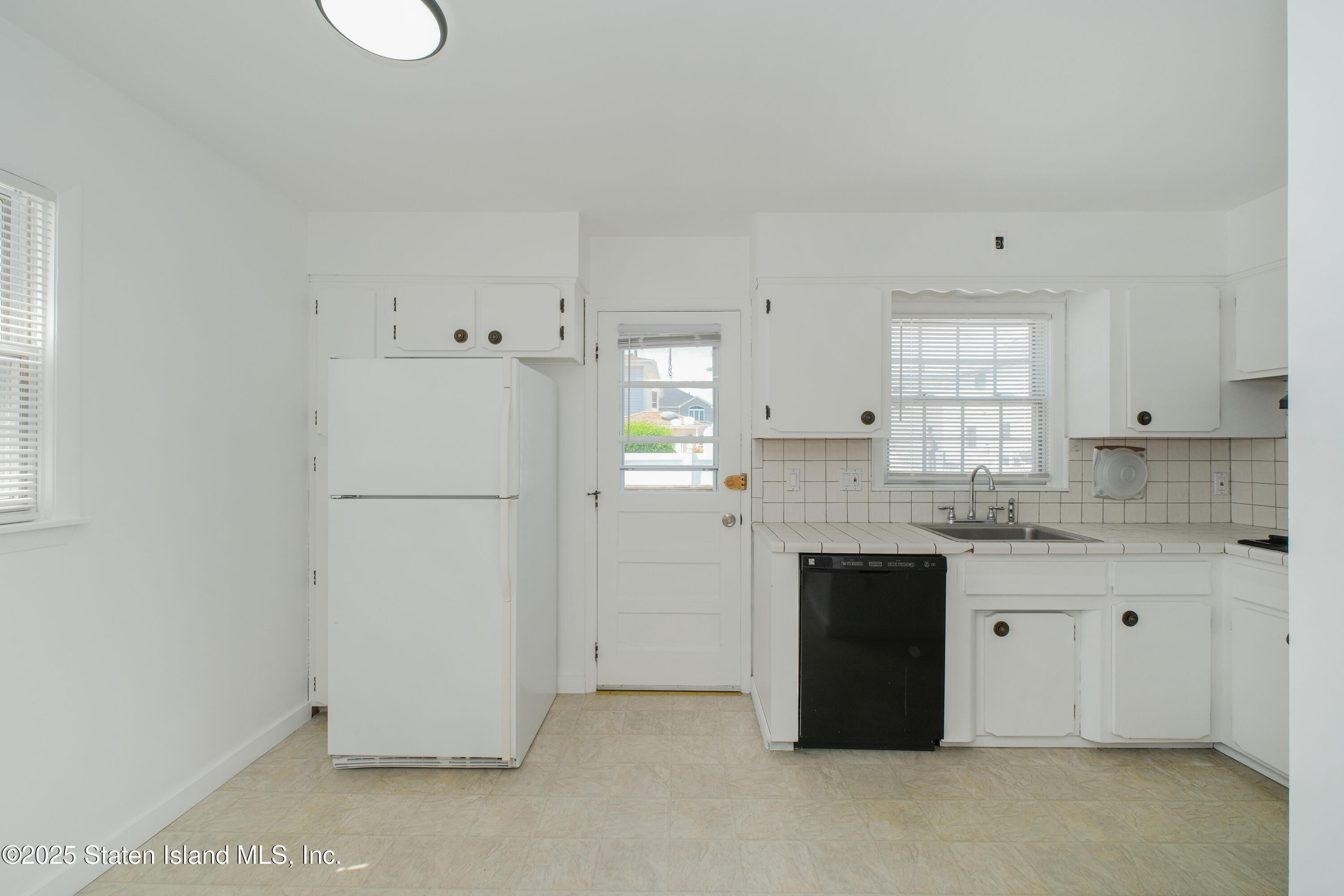 486 Armstrong Avenue, Staten Island, NY, 10308 image 15