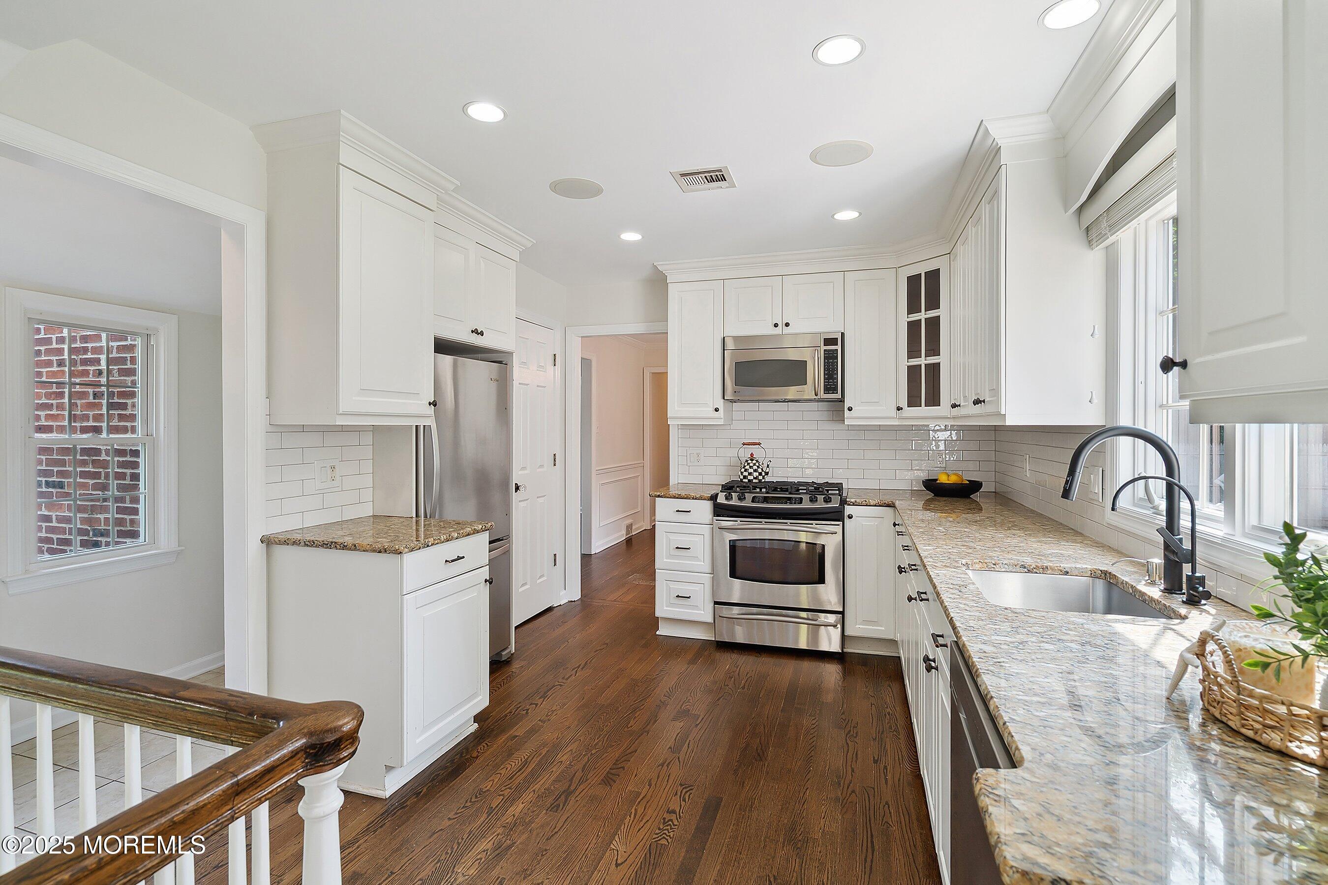 97 Woodbine Avenue, Little Silver, NJ, 07739 image 15