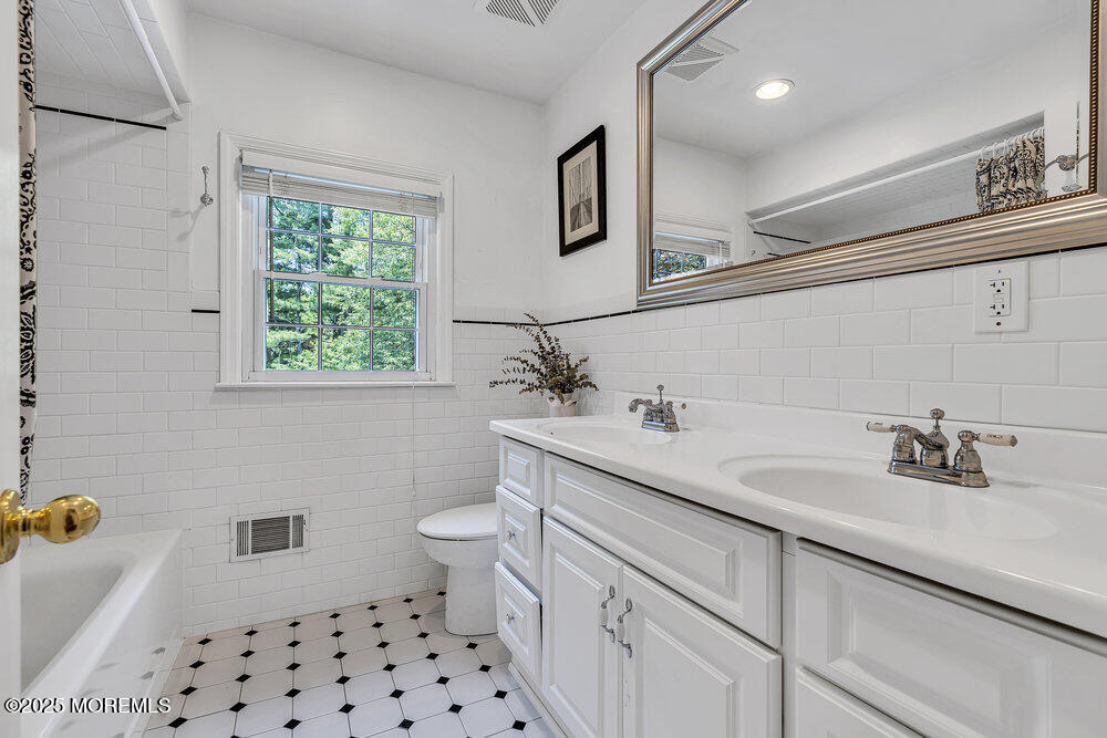 166 S Lake Drive, Red Bank, NJ, 07701 image 33