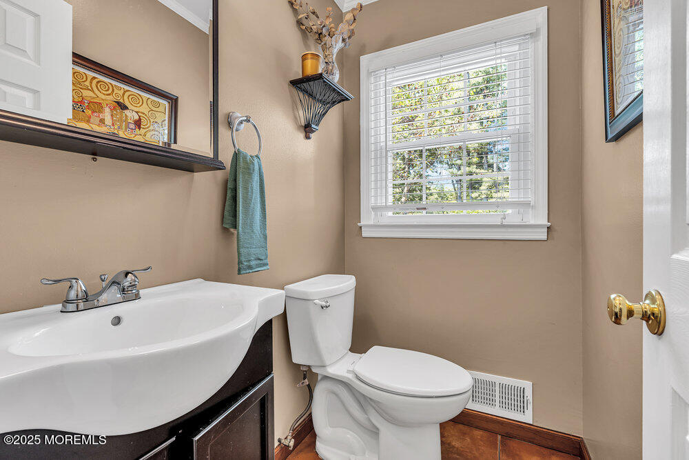166 S Lake Drive, Red Bank, NJ, 07701 image 12